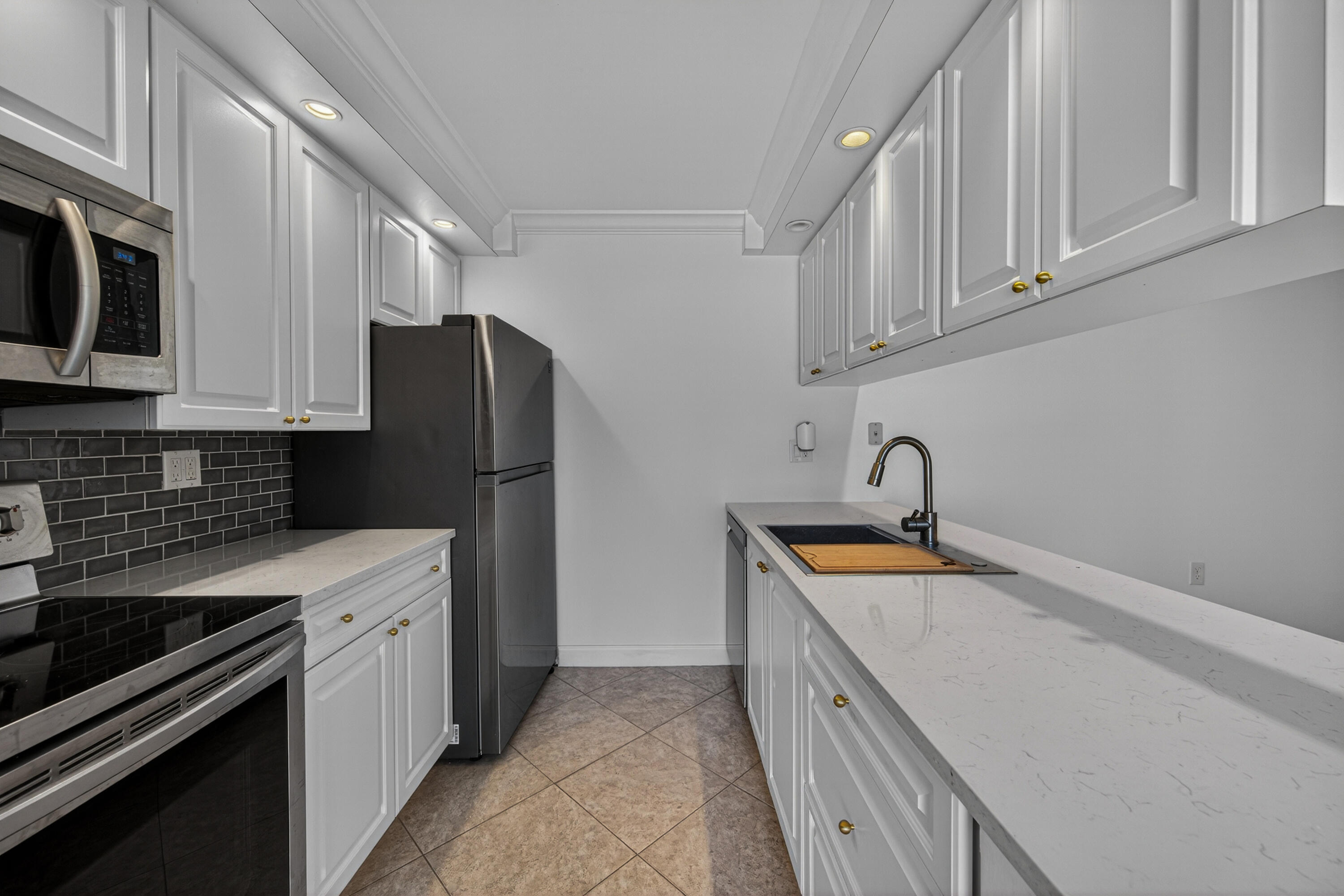 7811 78th Way Property Photo 41