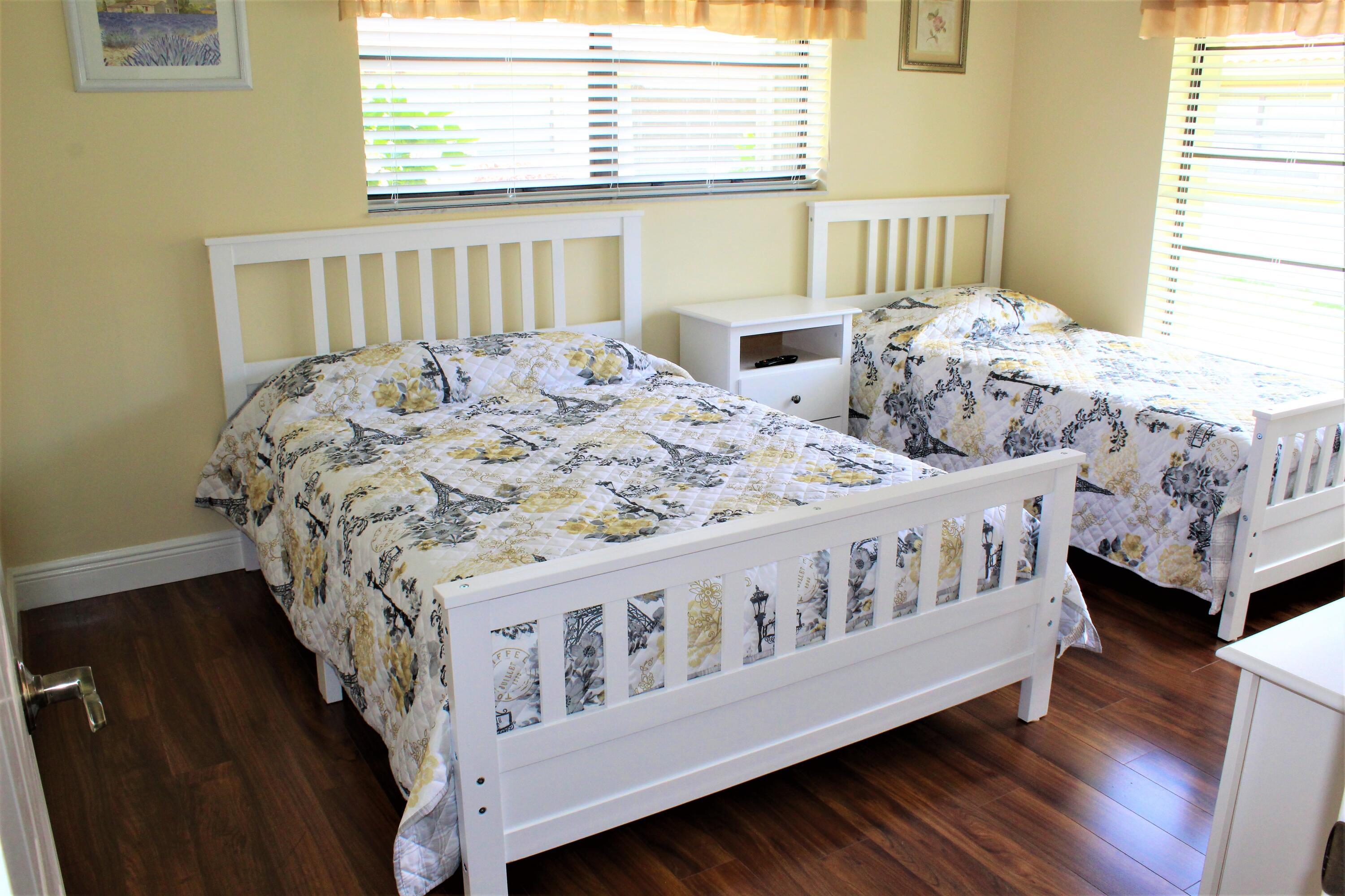 9940 Bauhinia Tree Way B Property Photo 6