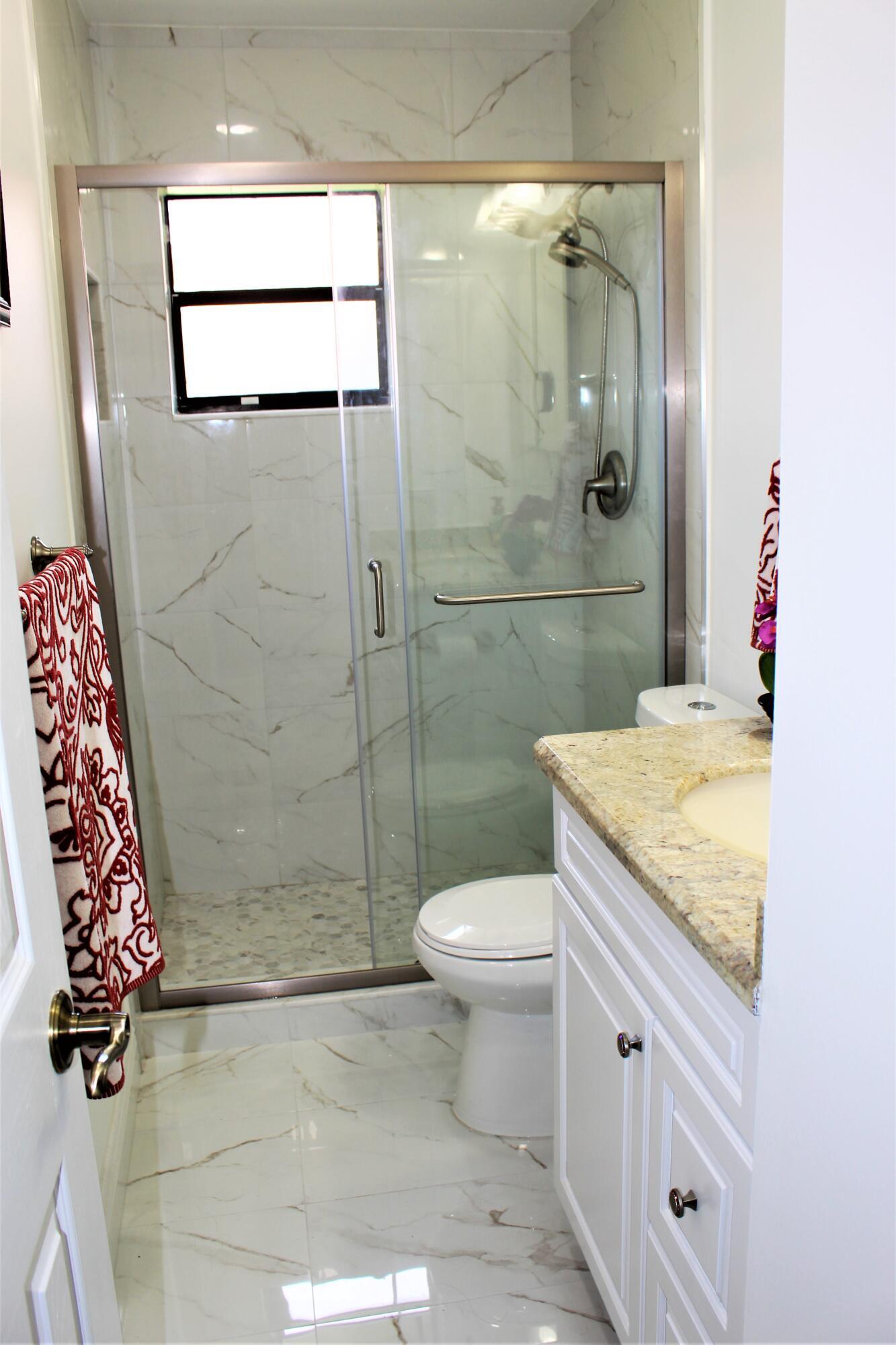 9940 Bauhinia Tree Way B Property Photo 7