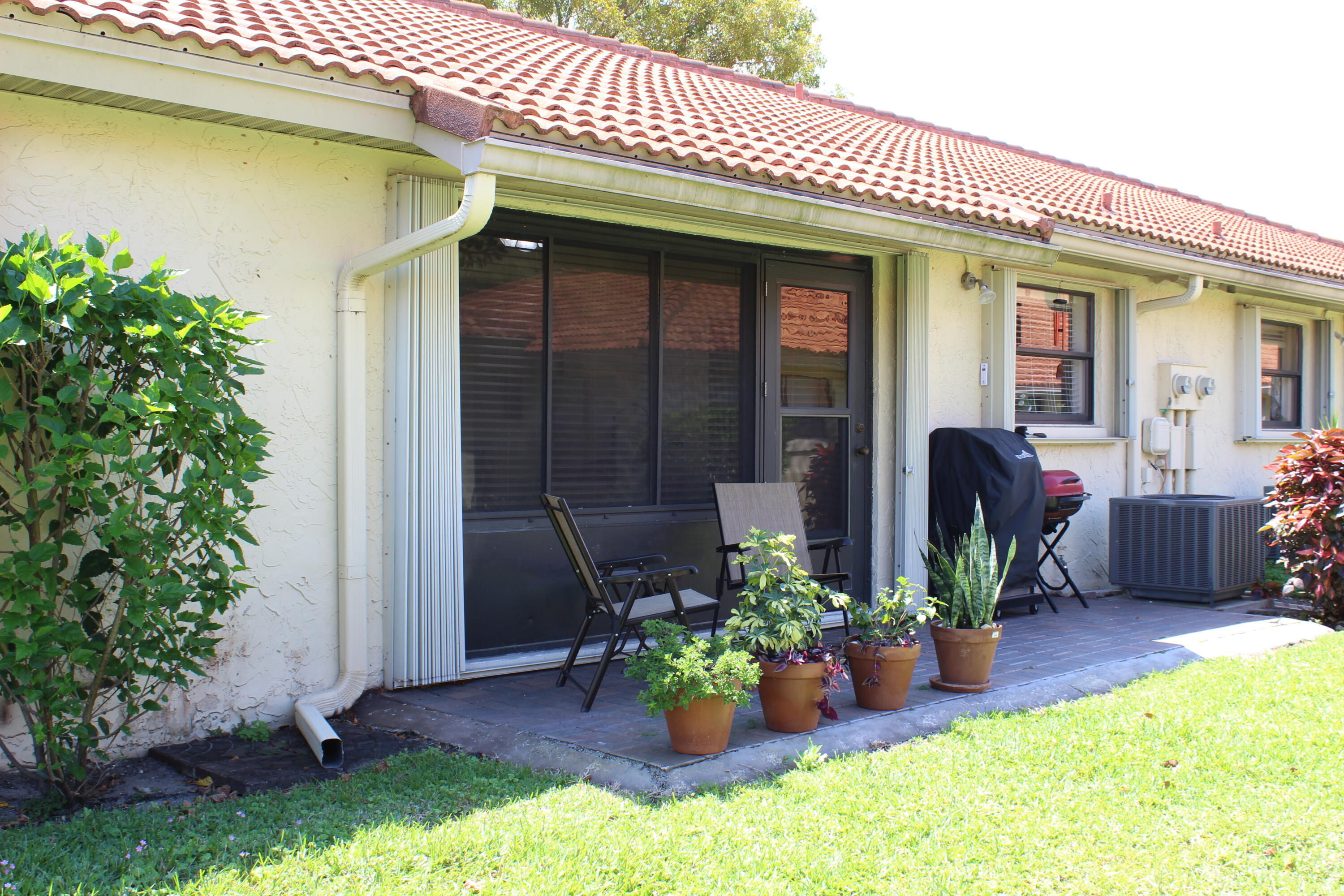 9940 Bauhinia Tree Way B Property Photo 13
