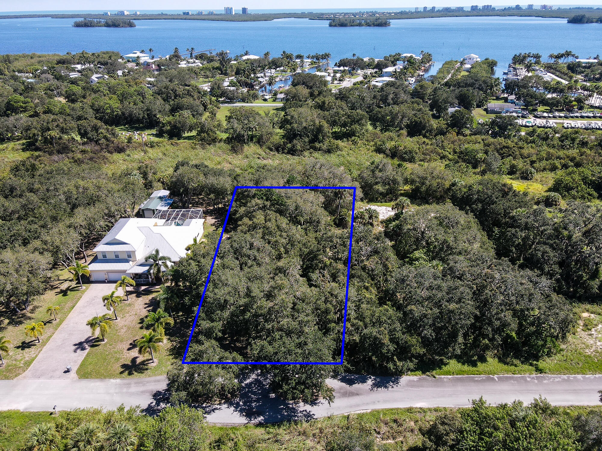 4120 Mariner Oaks Way Property Photo 1