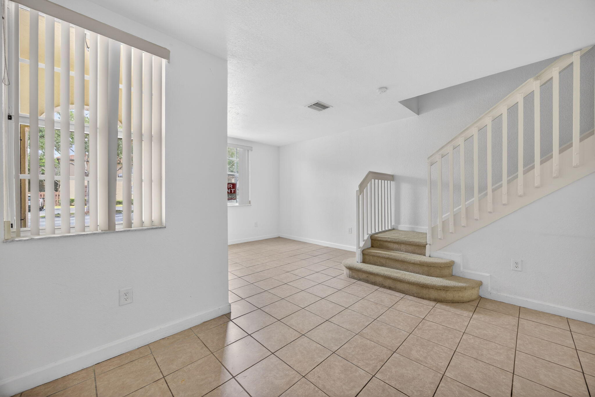 1575 Ne 33rd Avenue Unit 105 Property Photo 7