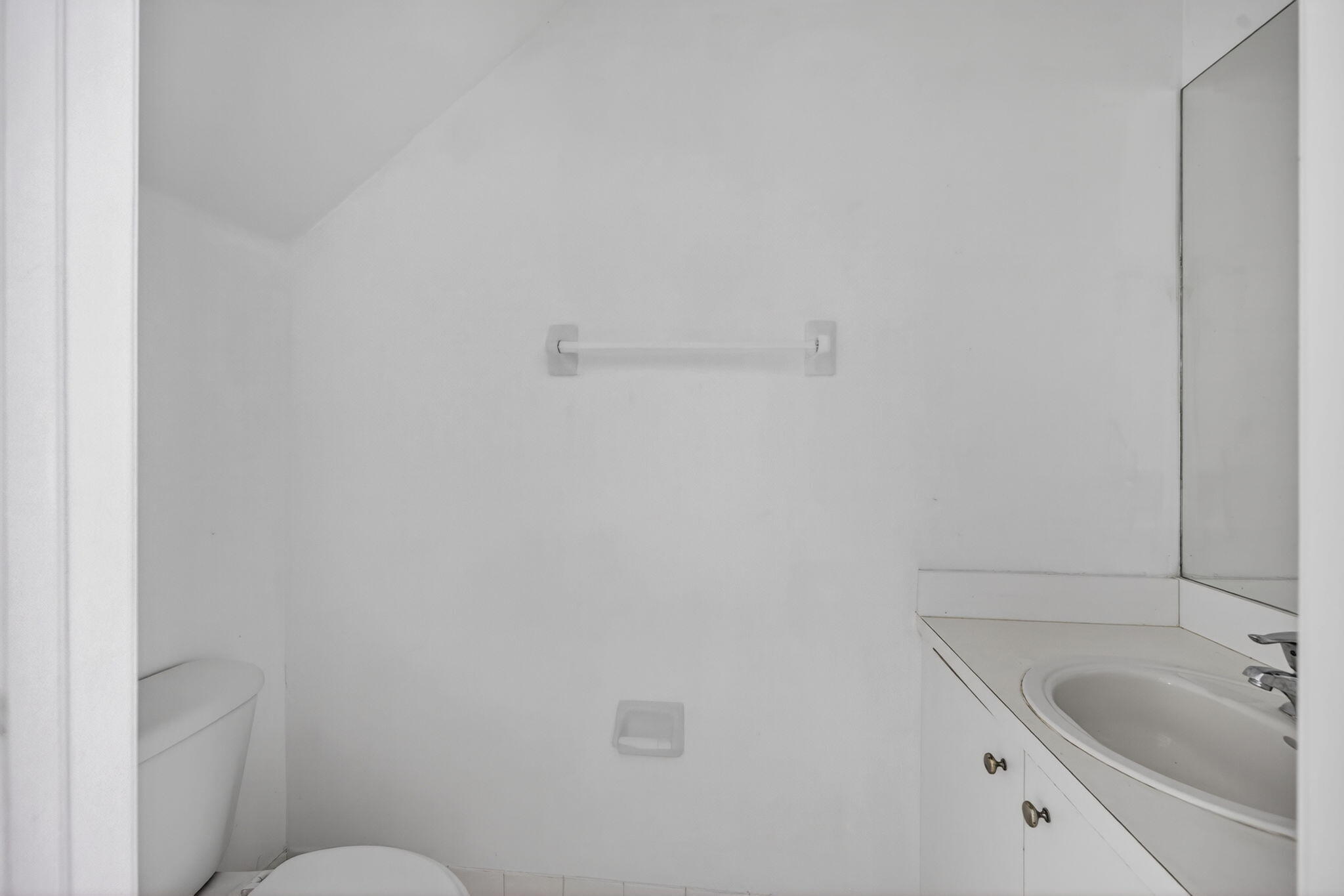 1575 Ne 33rd Avenue Unit 105 Property Photo 17