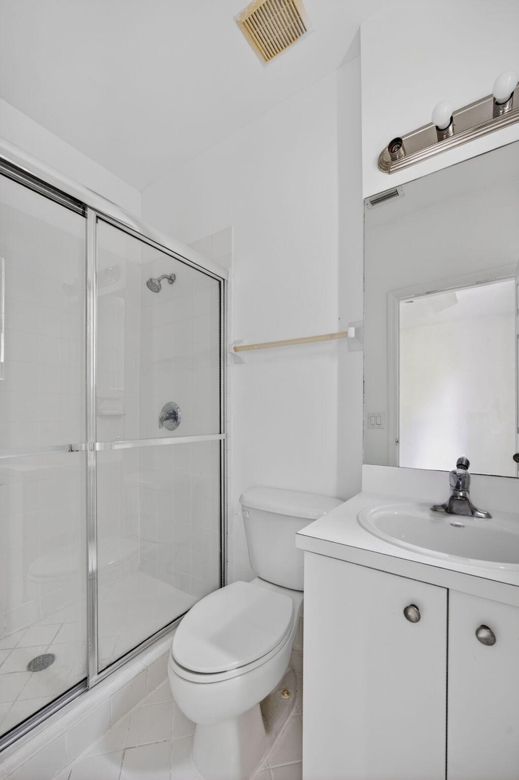1575 Ne 33rd Avenue Unit 105 Property Photo 23