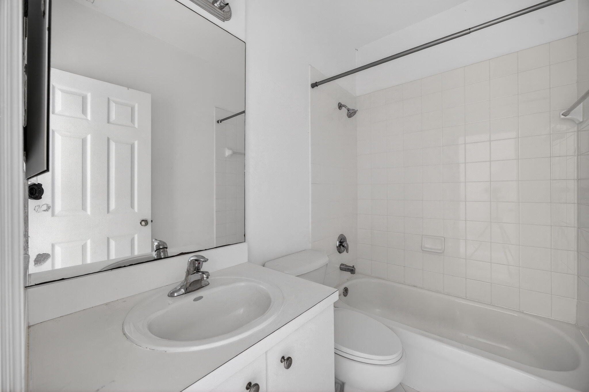1575 Ne 33rd Avenue Unit 105 Property Photo 24