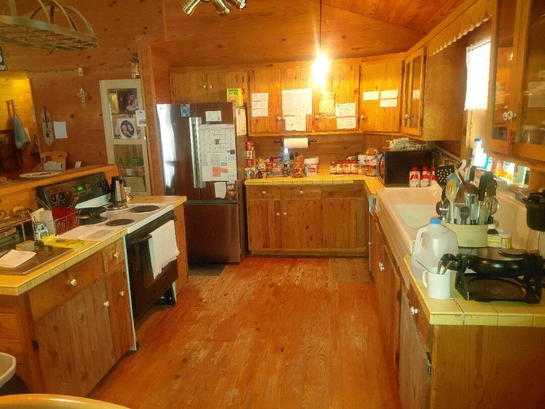 11615 Sunset Boulevard Property Photo 19