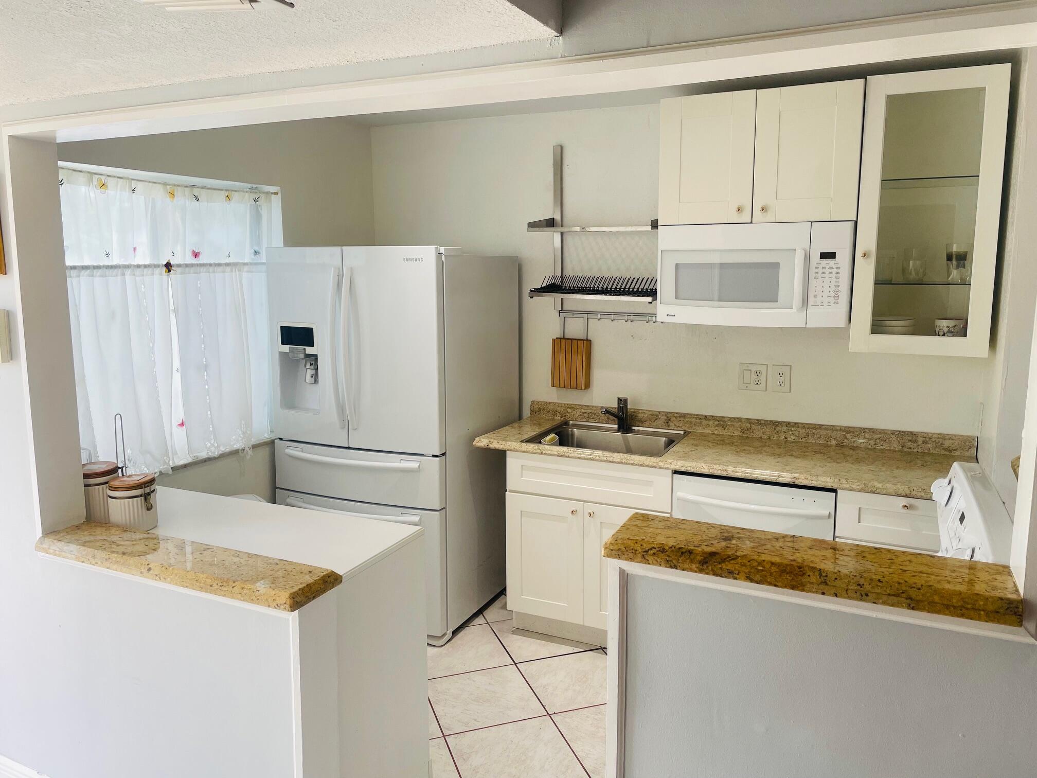 139 Sparrow Drive 2c Property Photo 4
