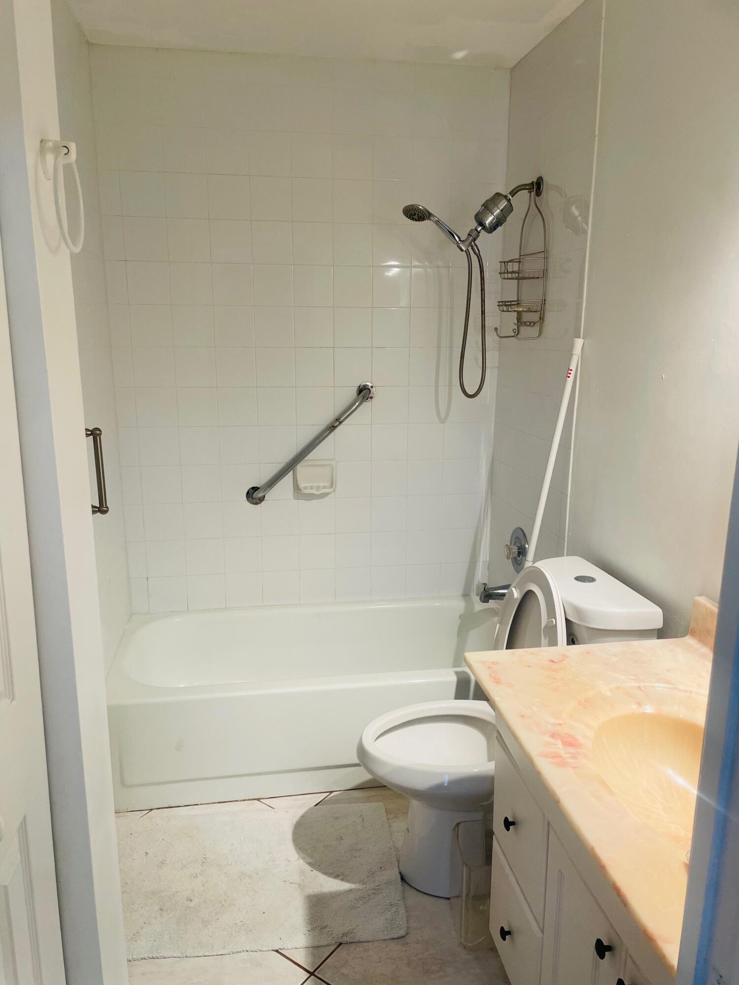 139 Sparrow Drive 2c Property Photo 15