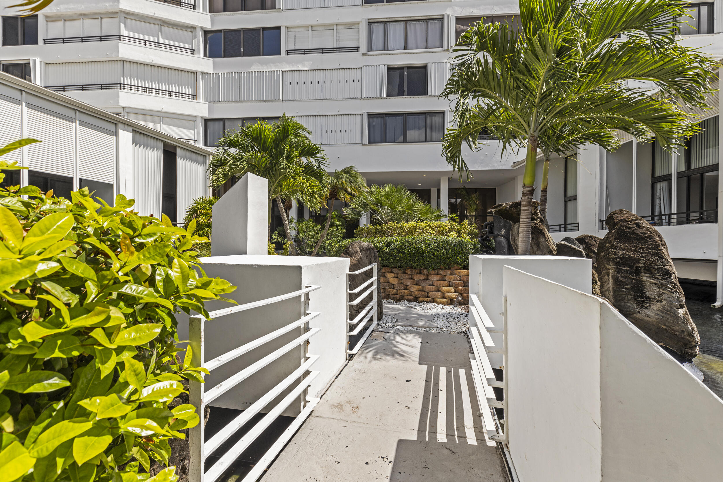 3589 S Ocean Boulevard 306 Property Photo 32