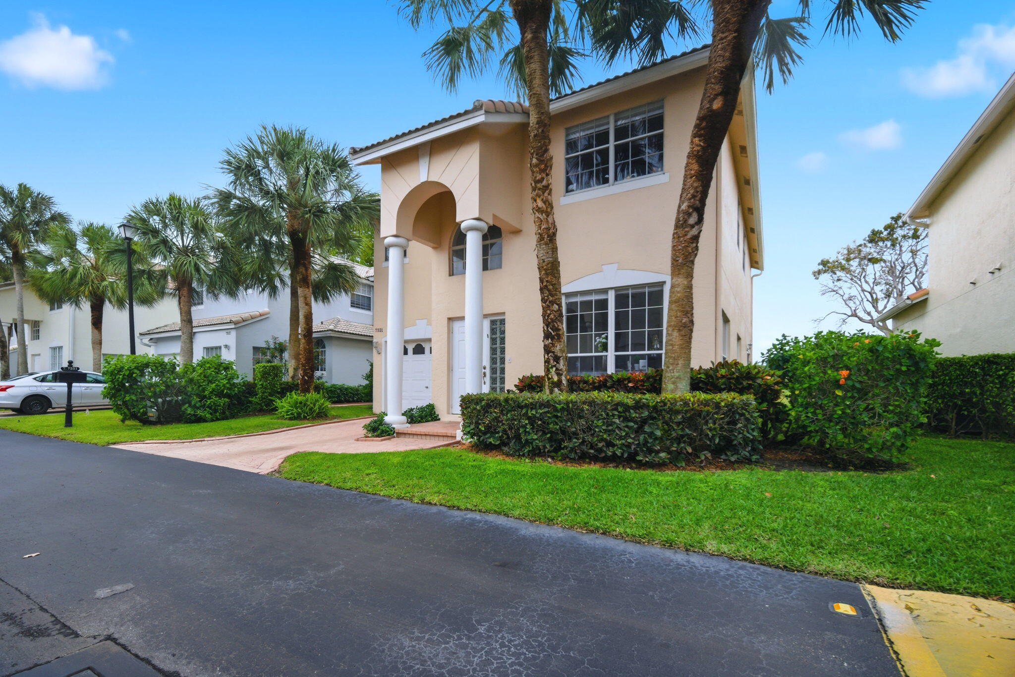 7331 Panache Way Property Photo 4