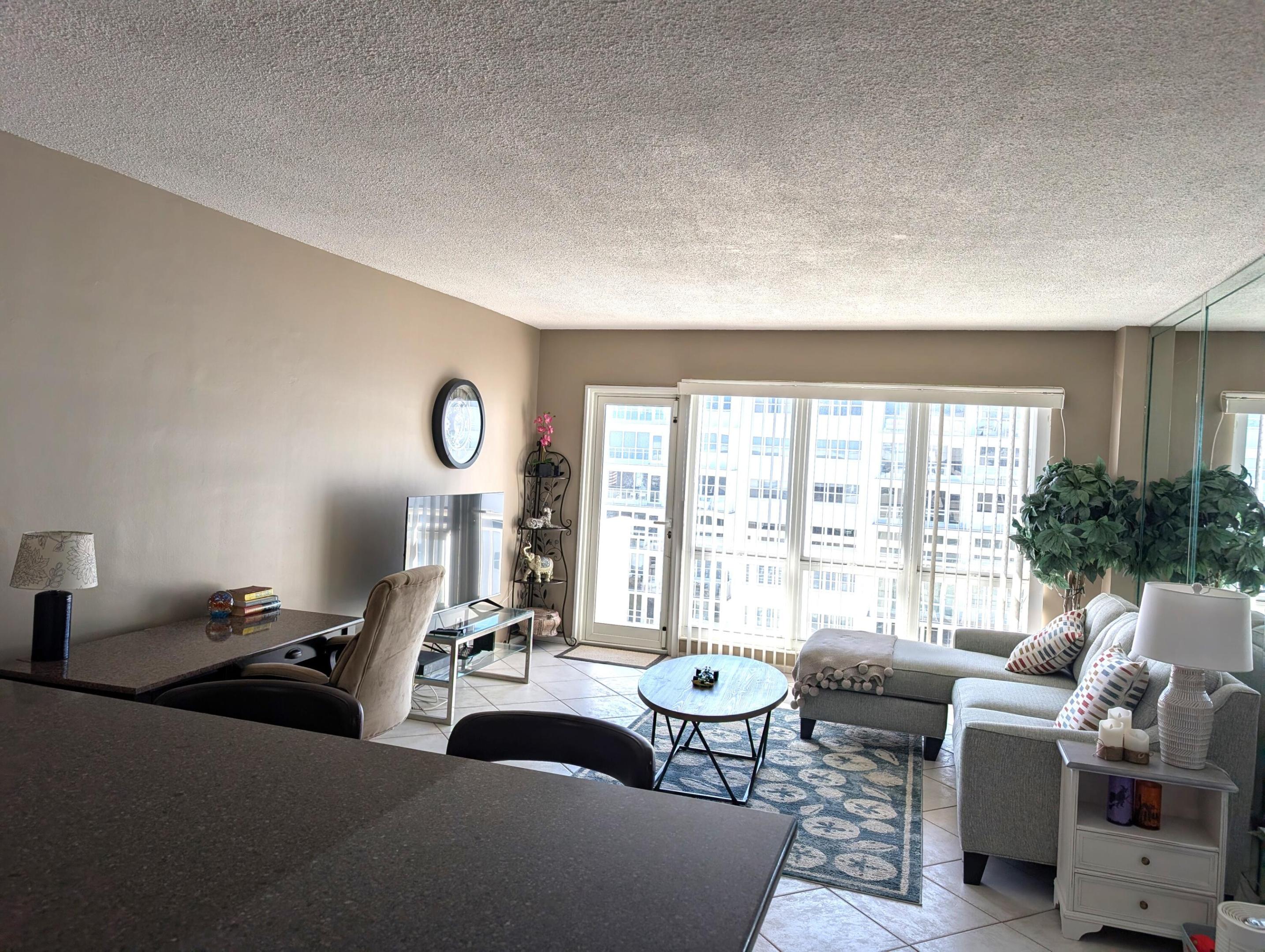 133 N Pompano Beach Blvd Boulevard Ph 7 Property Photo 13