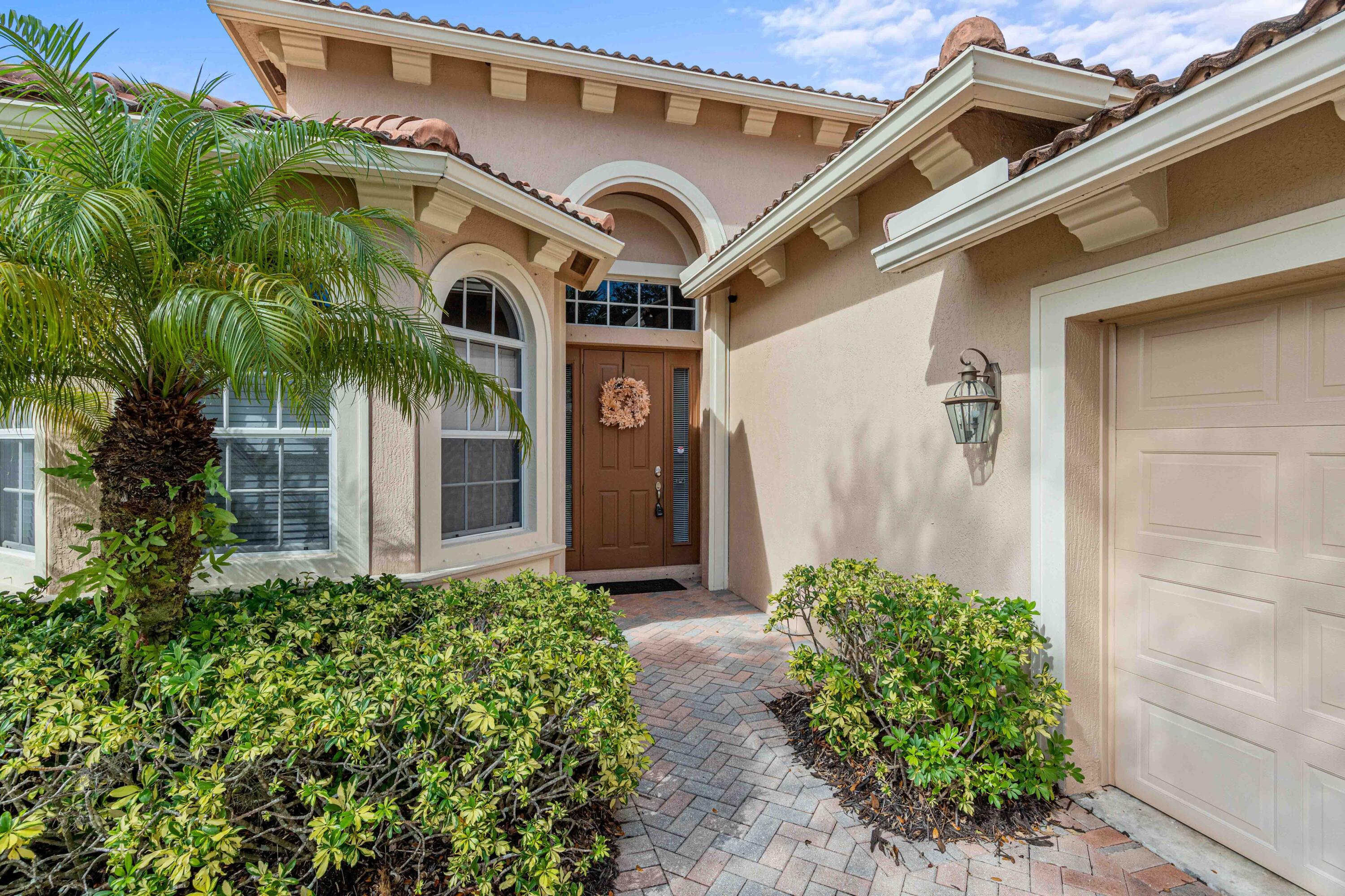 7317 Bob O Link Way Property Photo 5
