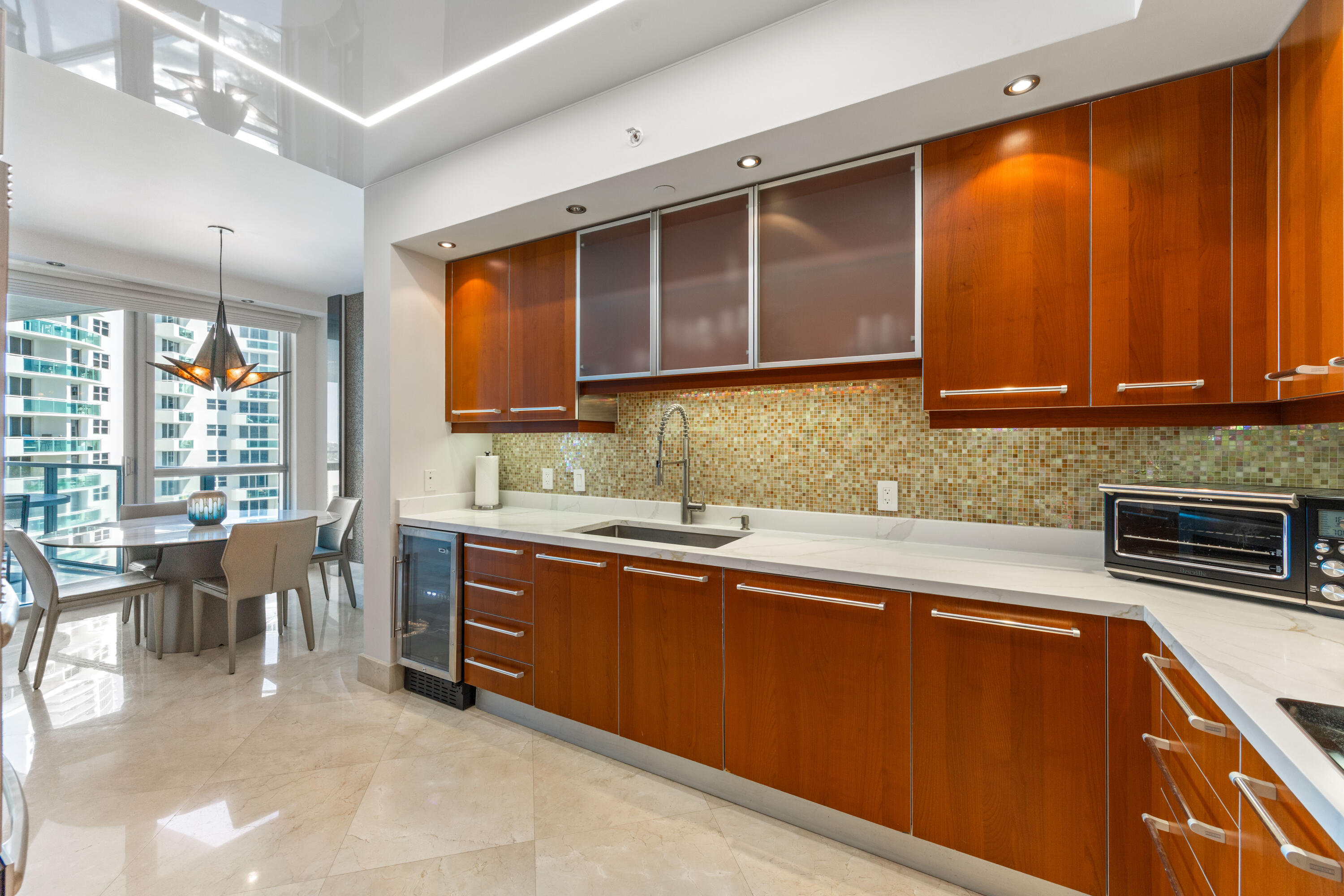 3101 S Ocean Drive 901 Property Photo 6