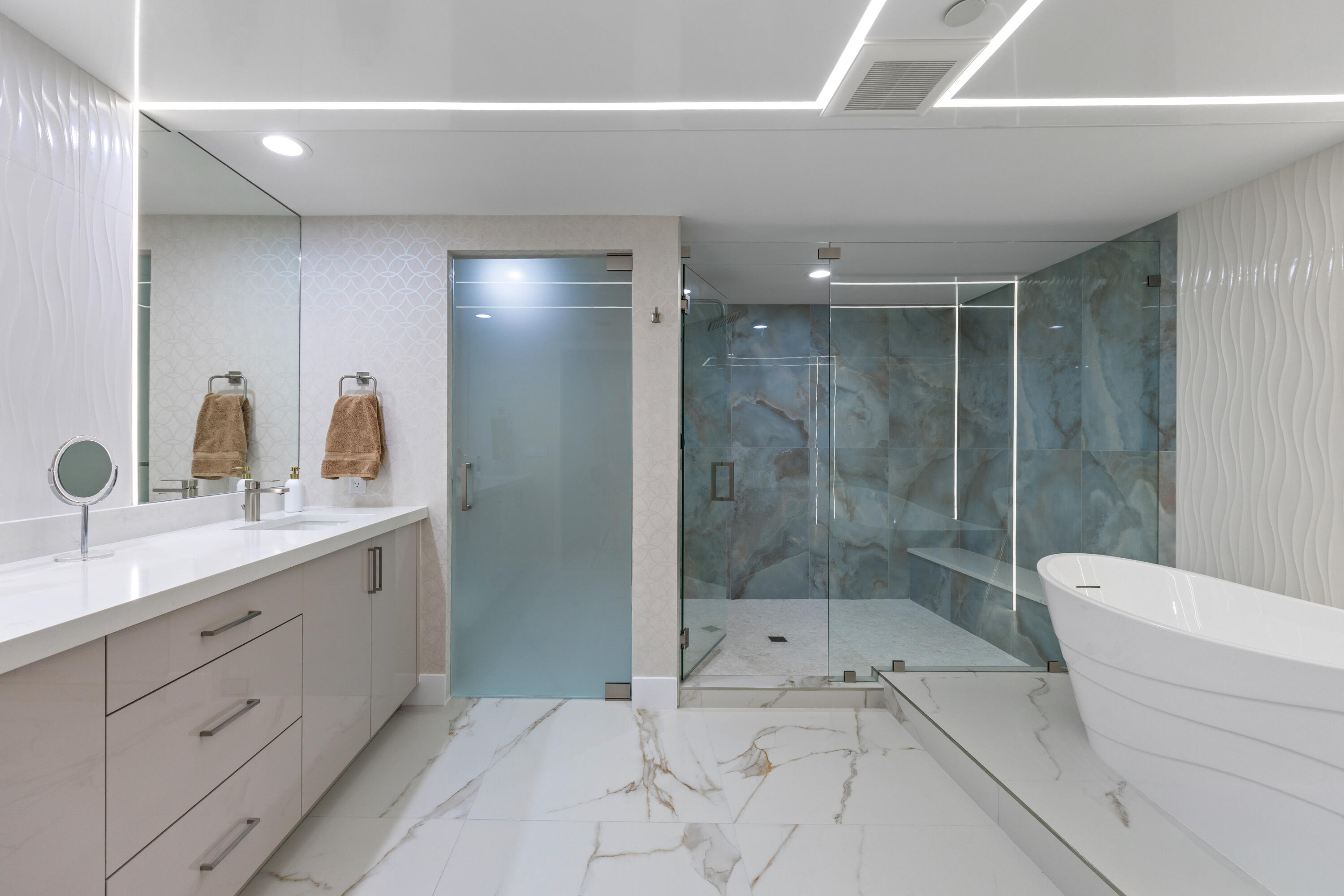 3101 S Ocean Drive 901 Property Photo 15
