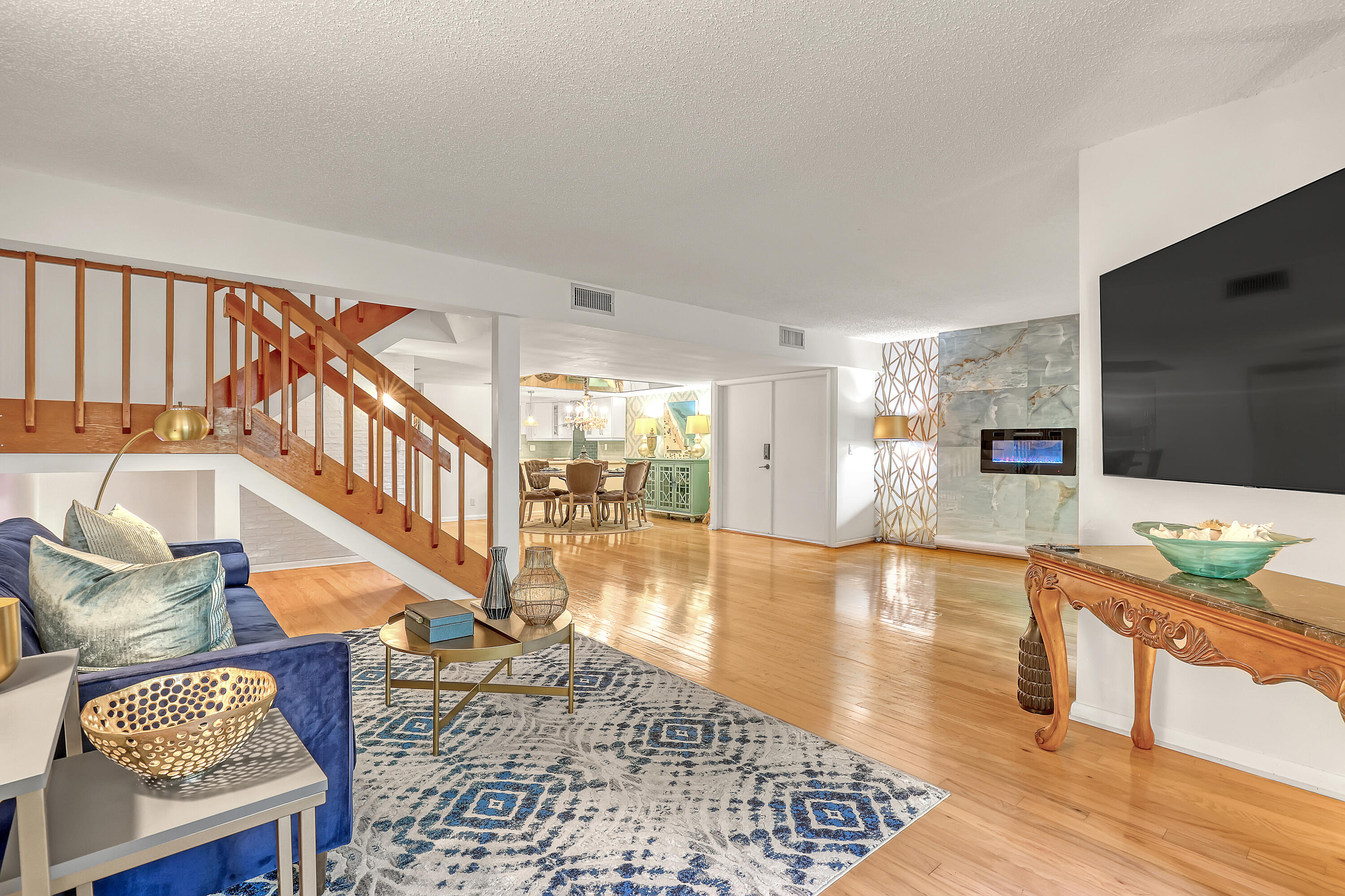 1100 Surf Road 104 Property Photo 12