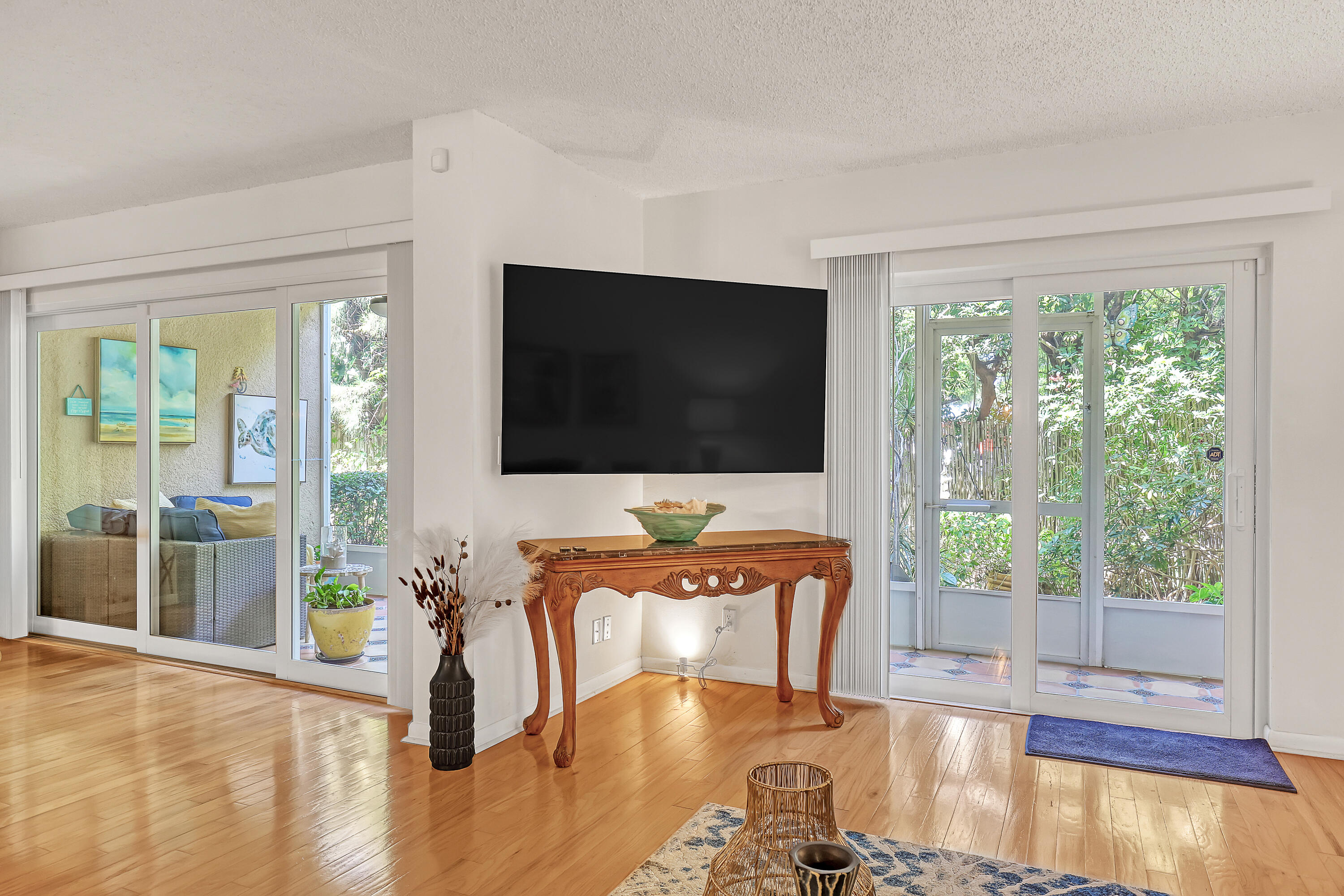 1100 Surf Road 104 Property Photo 14