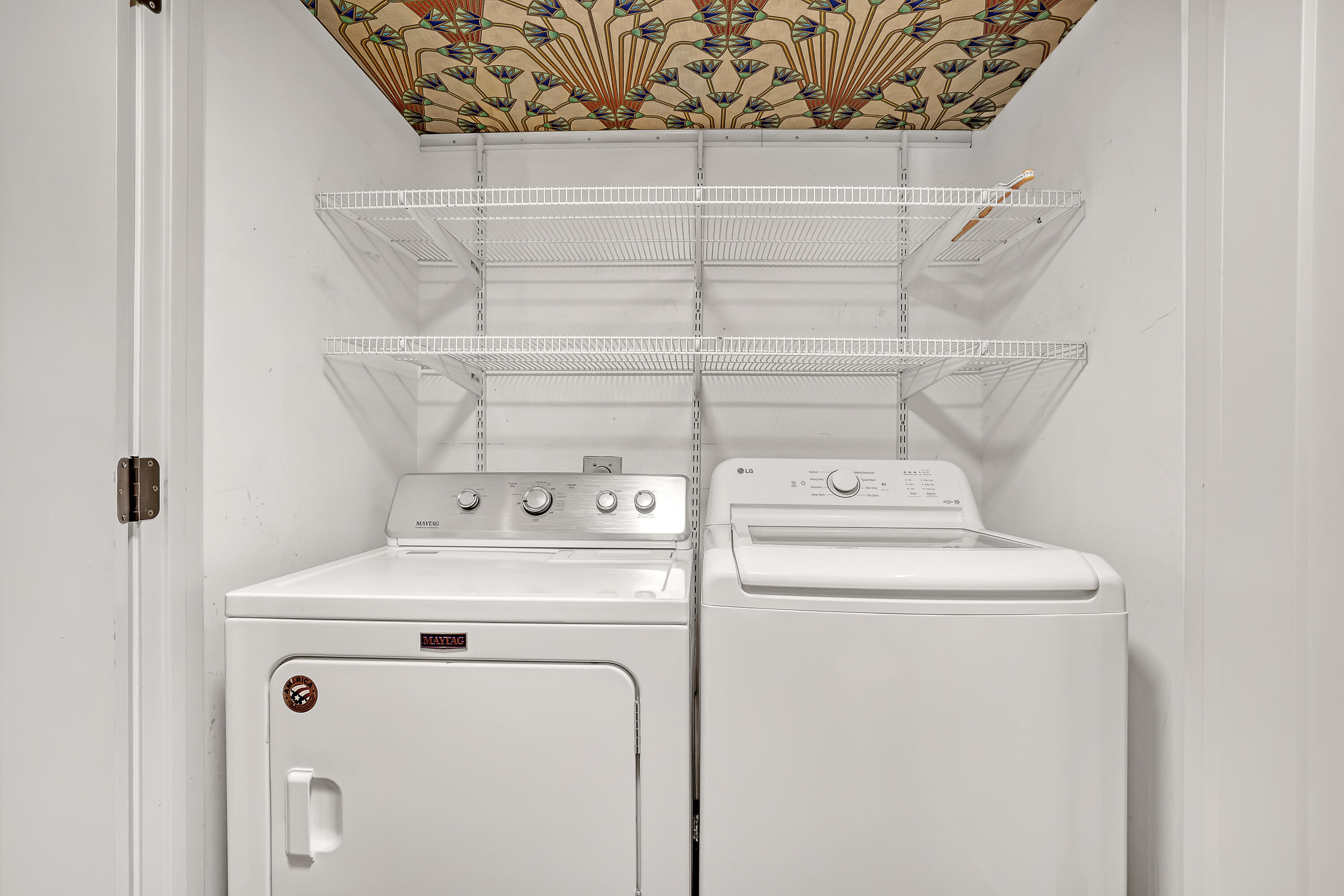 1100 Surf Road 104 Property Photo 17