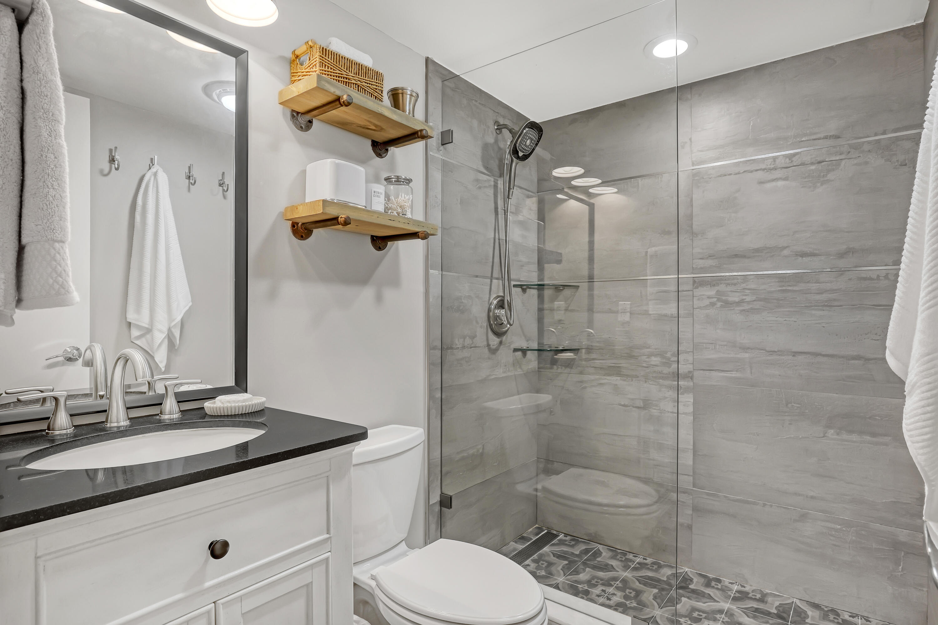 1100 Surf Road 104 Property Photo 27