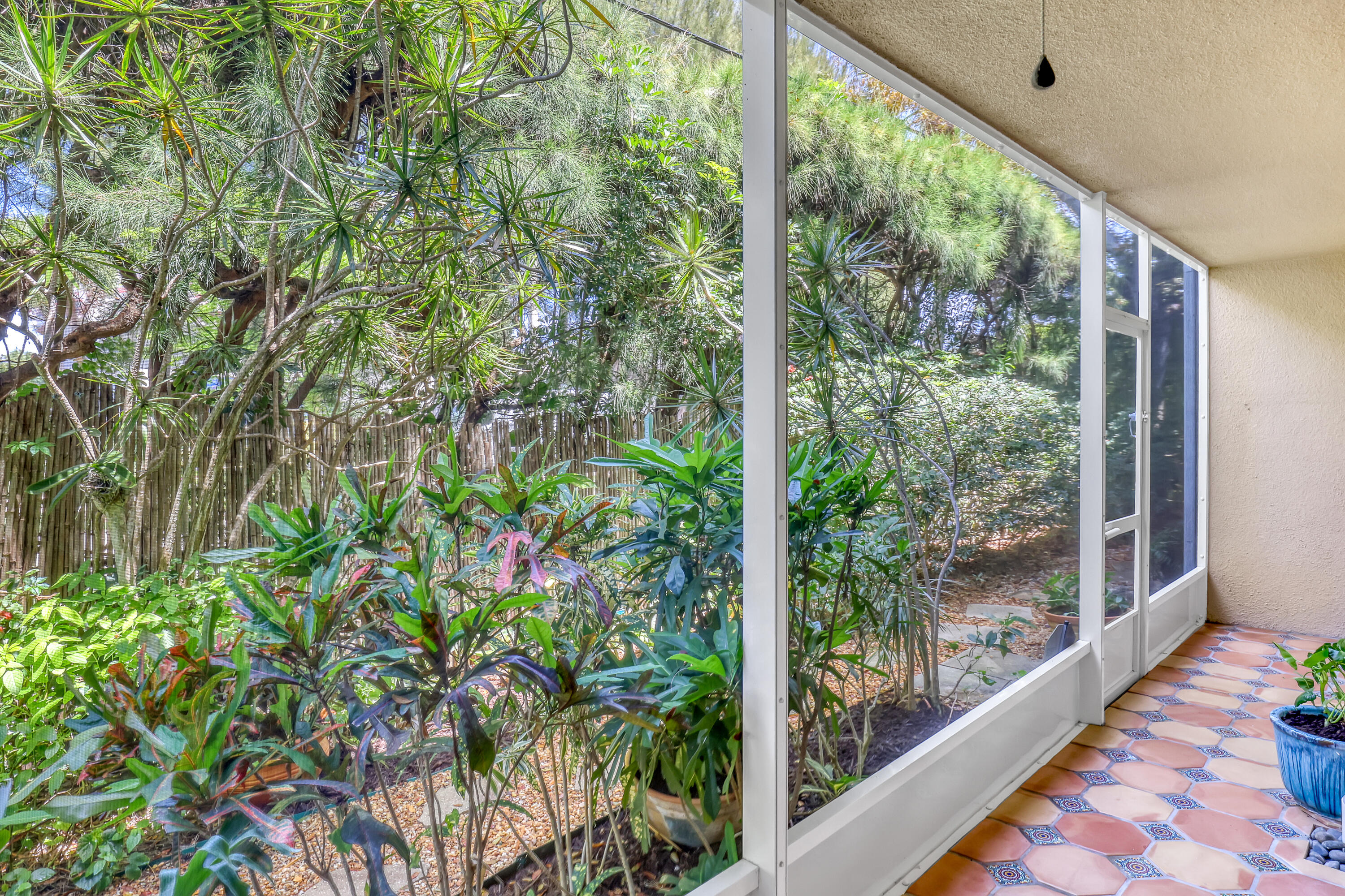 1100 Surf Road 104 Property Photo 31