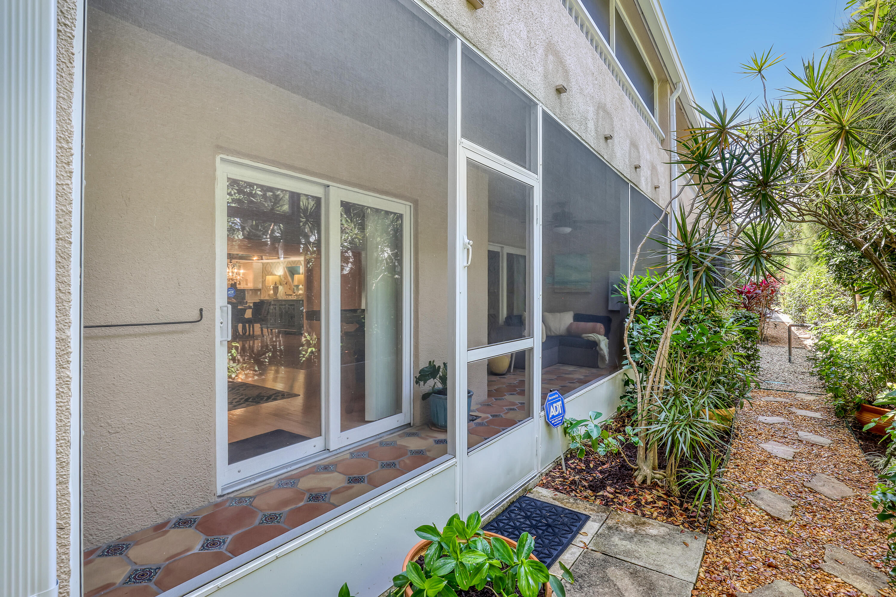 1100 Surf Road 104 Property Photo 34
