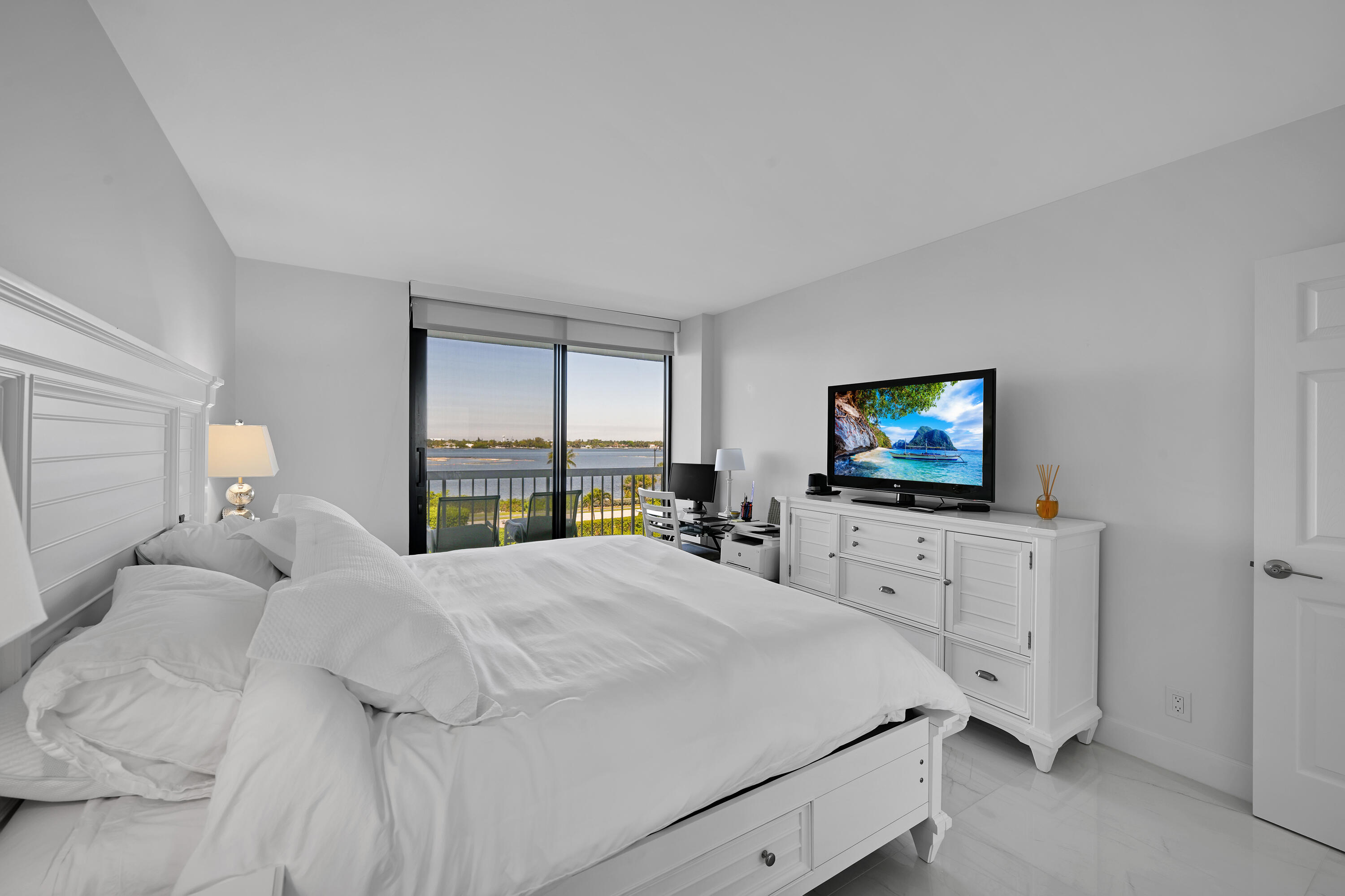3300 S Ocean Boulevard 306n Property Photo 3