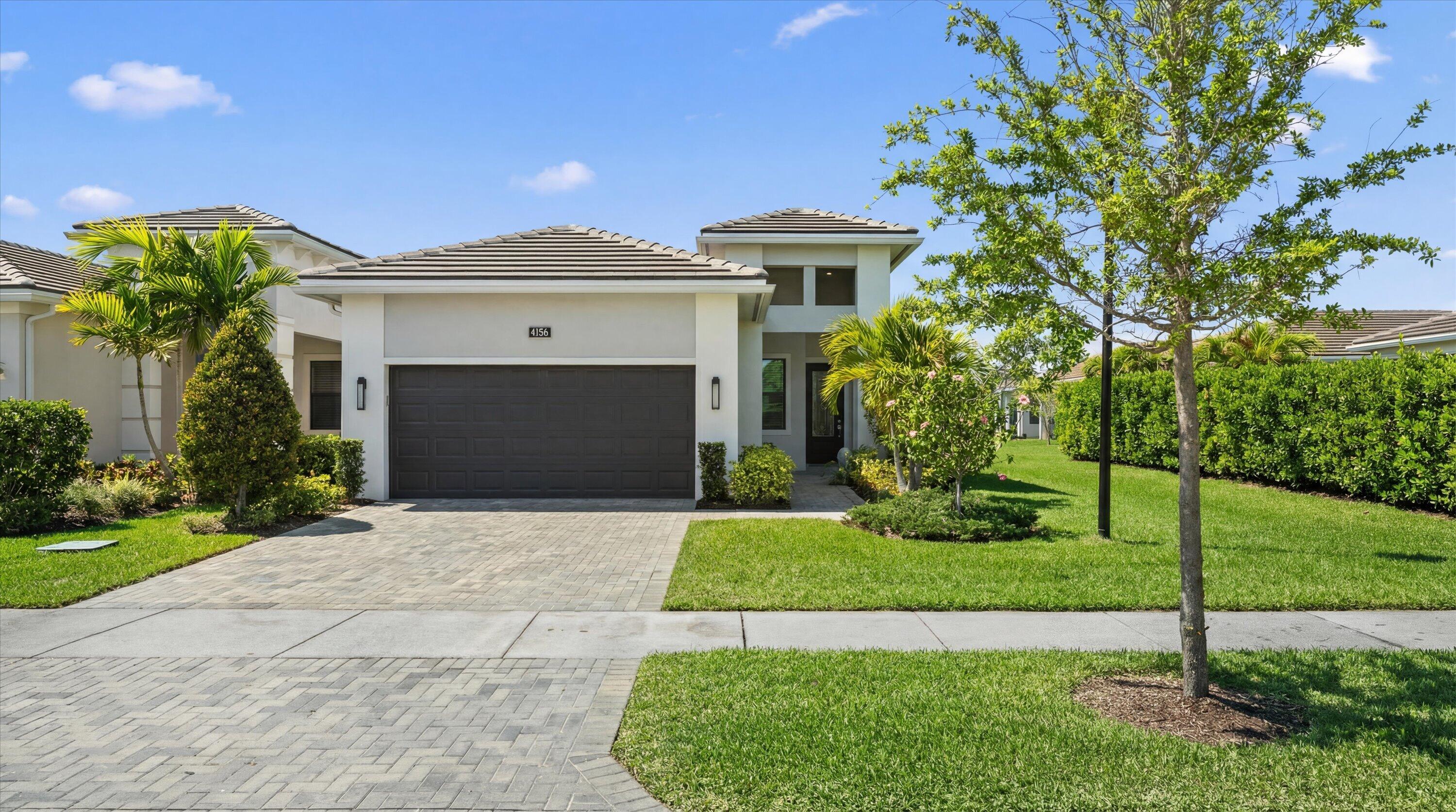 4786 Saint Armands Way Property Photo 4
