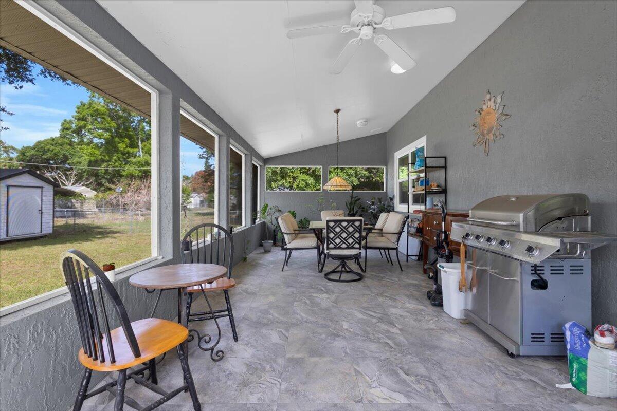 7202 Kenwood Road Property Photo 19