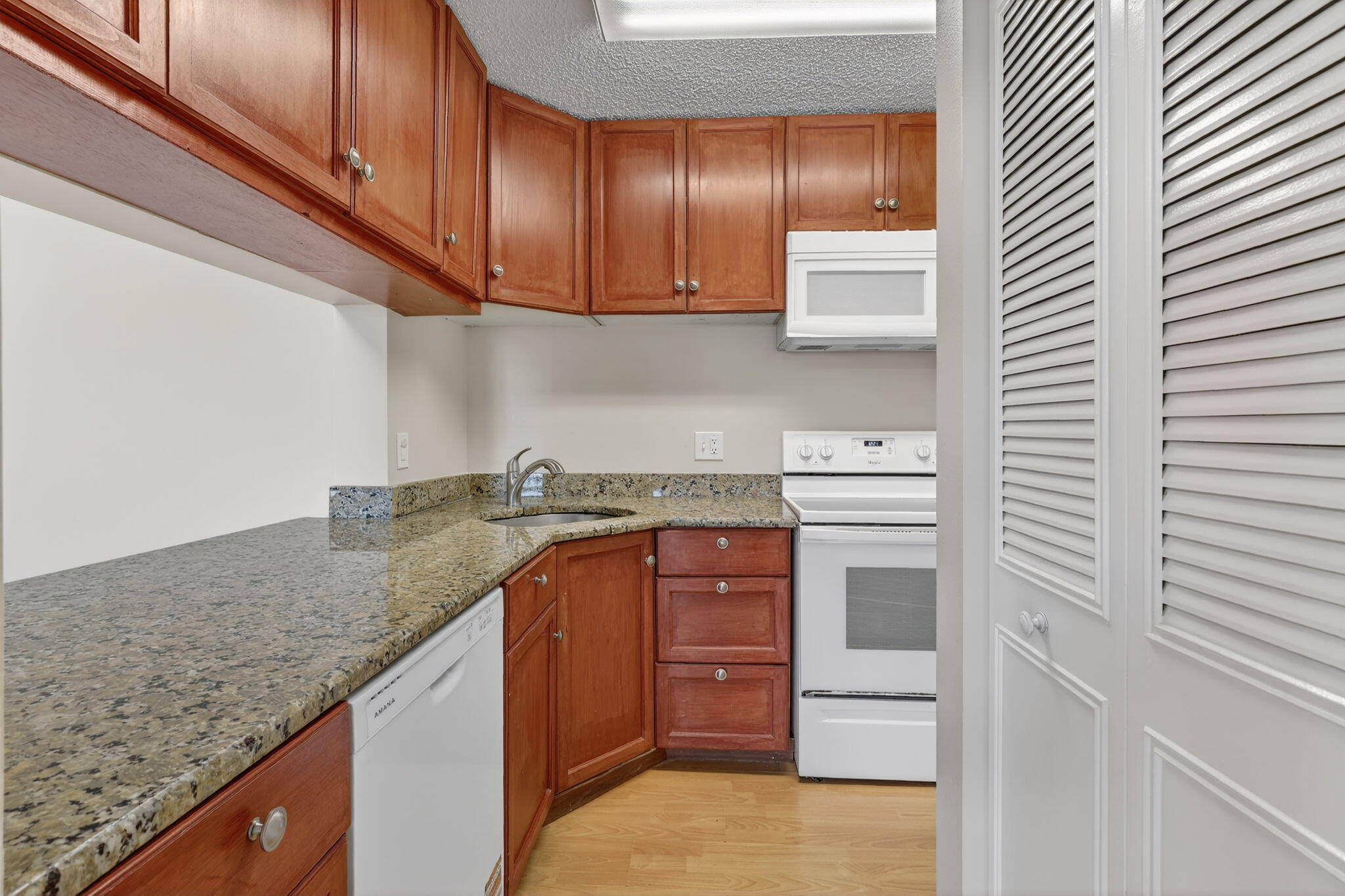 624 Sea Pine Way B3 Property Photo 14