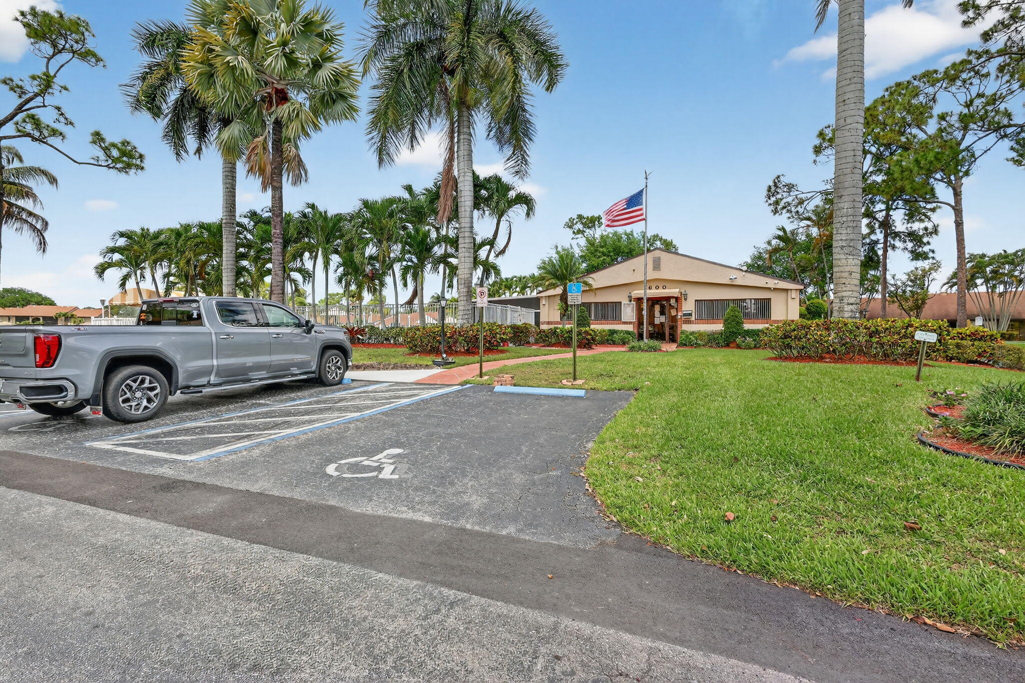 624 Sea Pine Way B3 Property Photo 38
