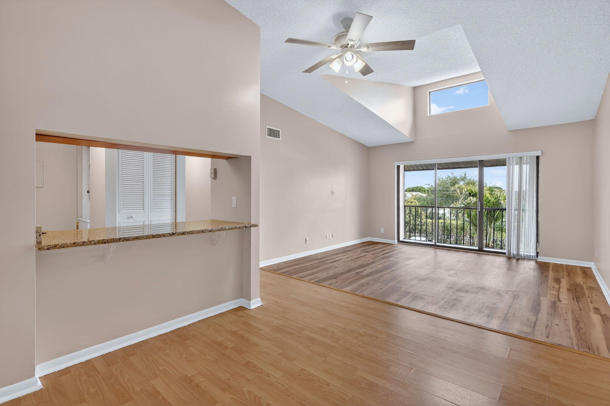 624 Sea Pine Way B3 Property Photo 6