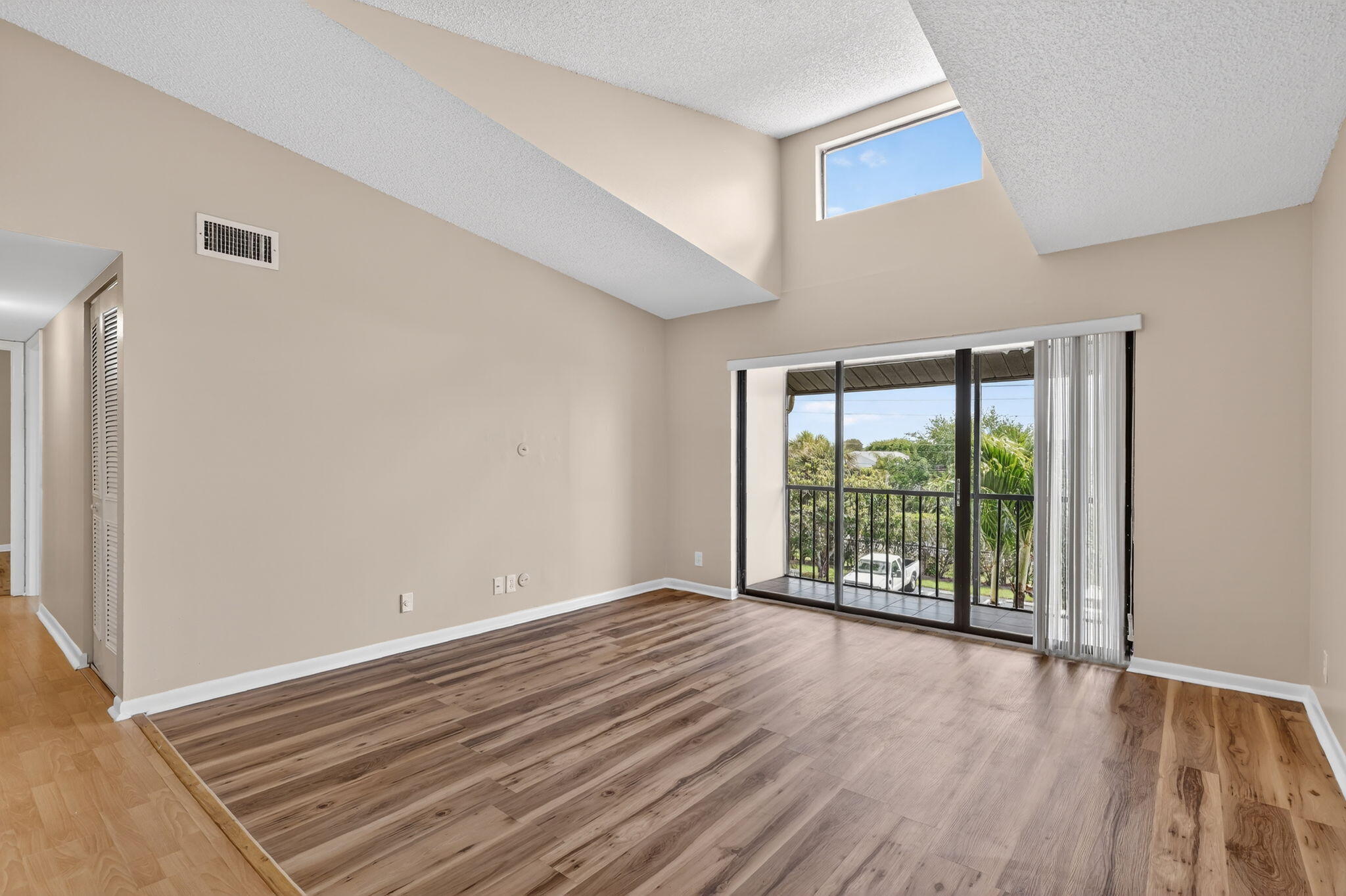 624 Sea Pine Way B3 Property Photo 10