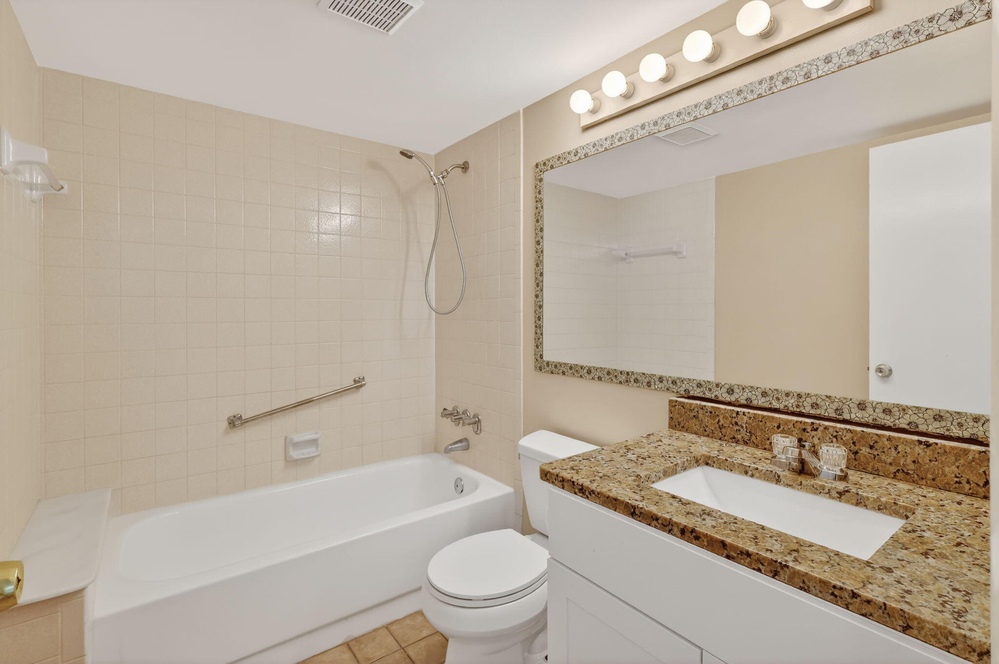 624 Sea Pine Way B3 Property Photo 19