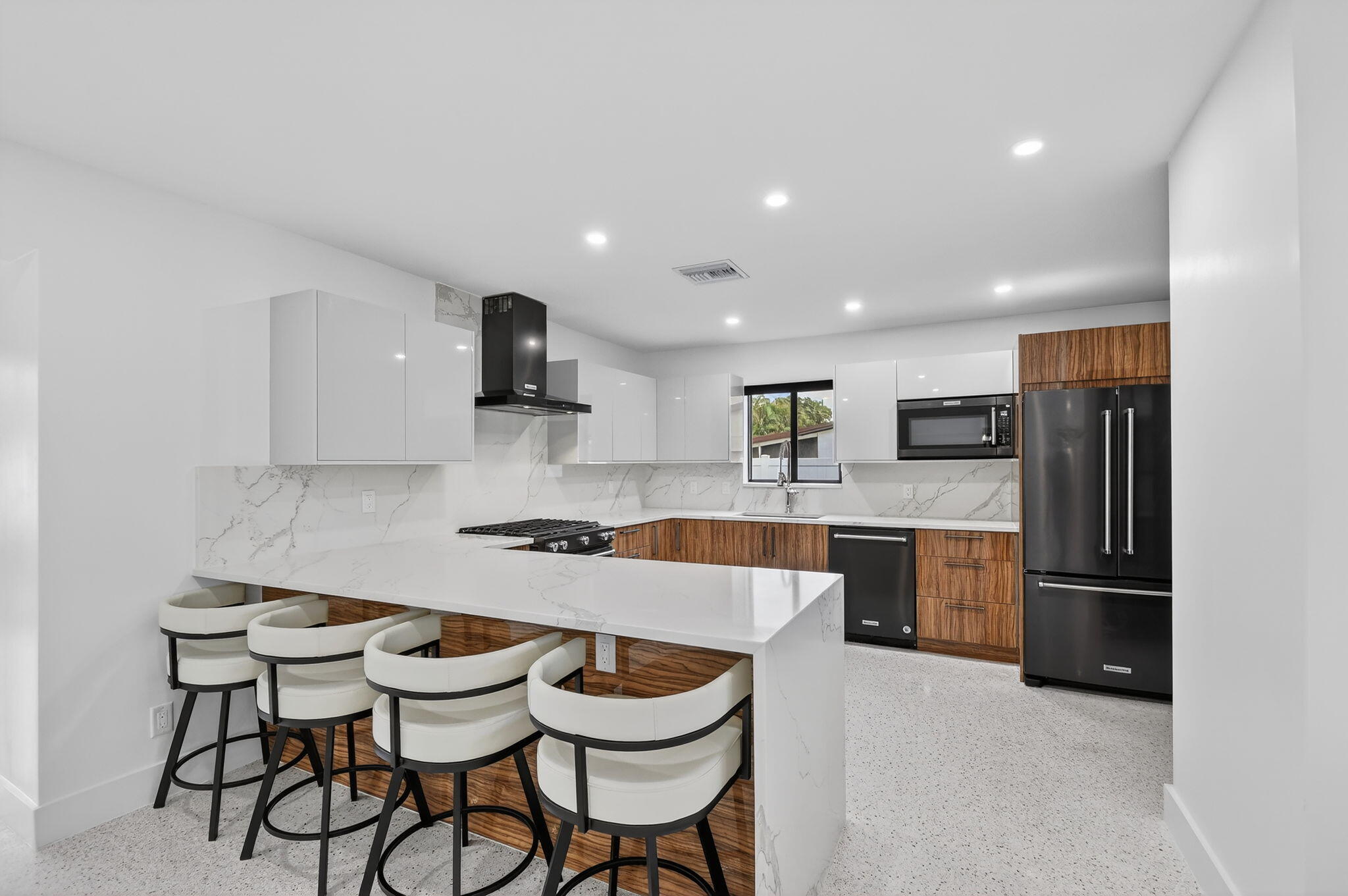 504 Flotilla Road Property Photo 3