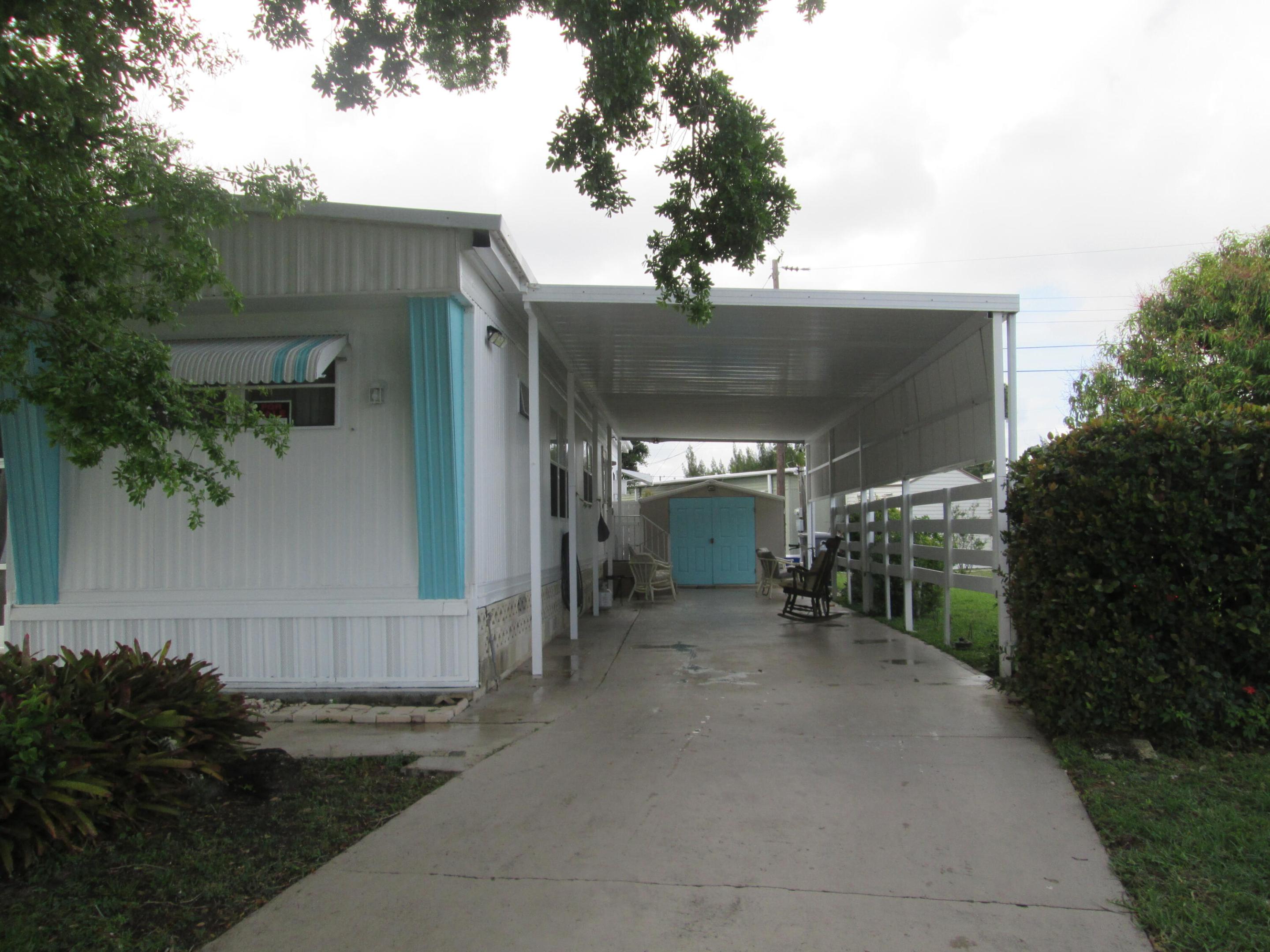 4261 Meadow View Drive Property Photo 3