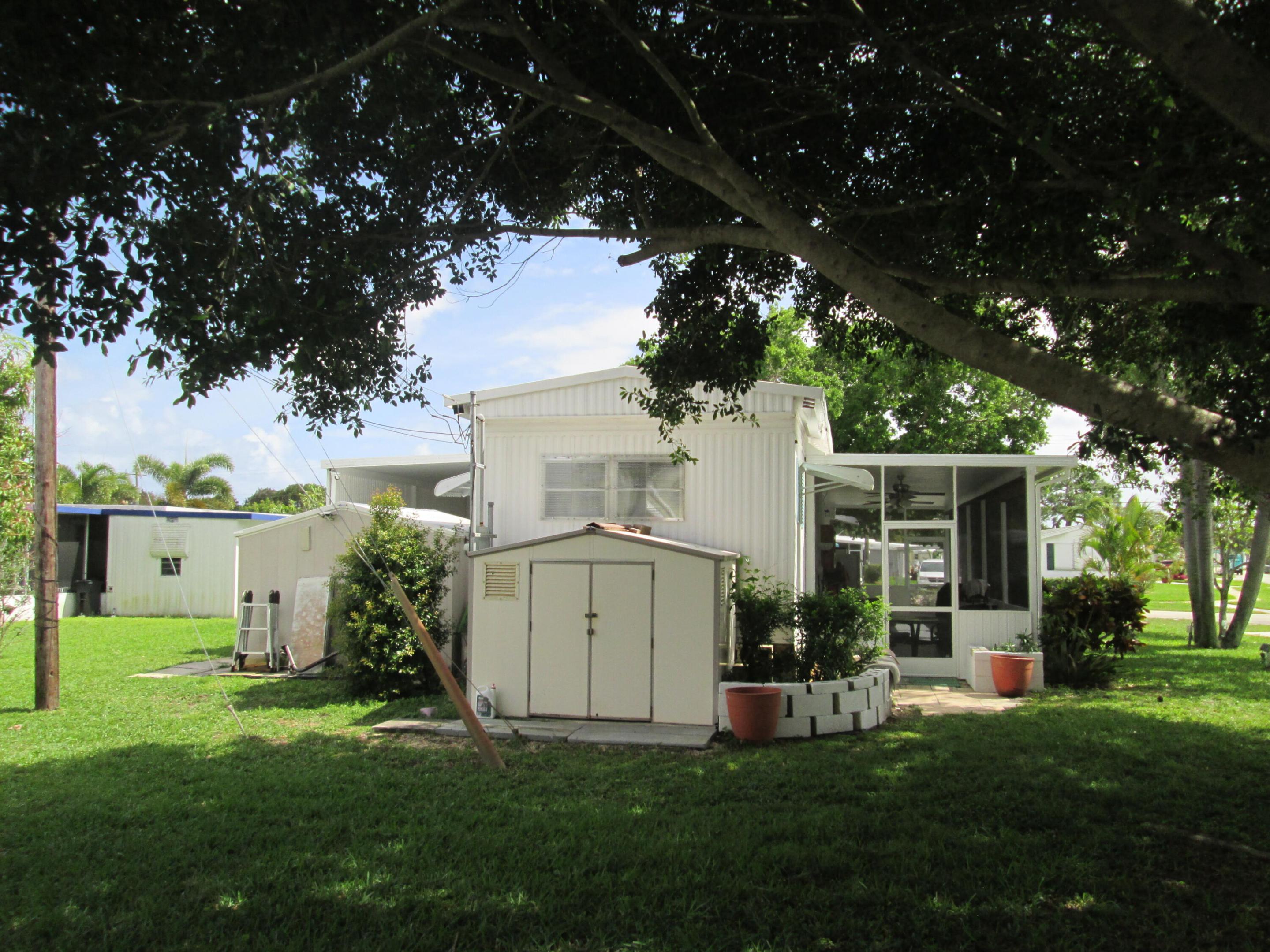 4261 Meadow View Drive Property Photo 8