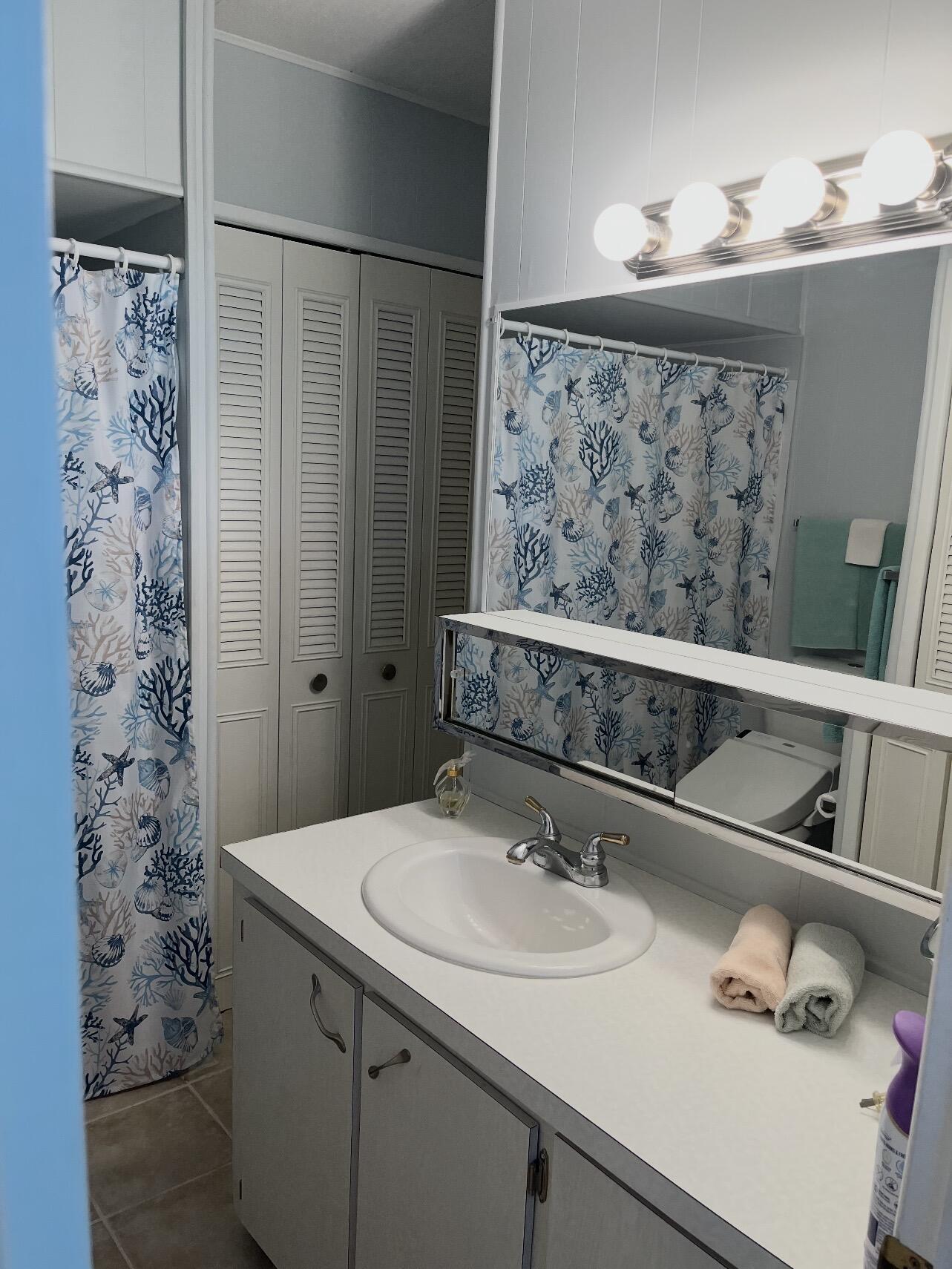 4261 Meadow View Drive Property Photo 24