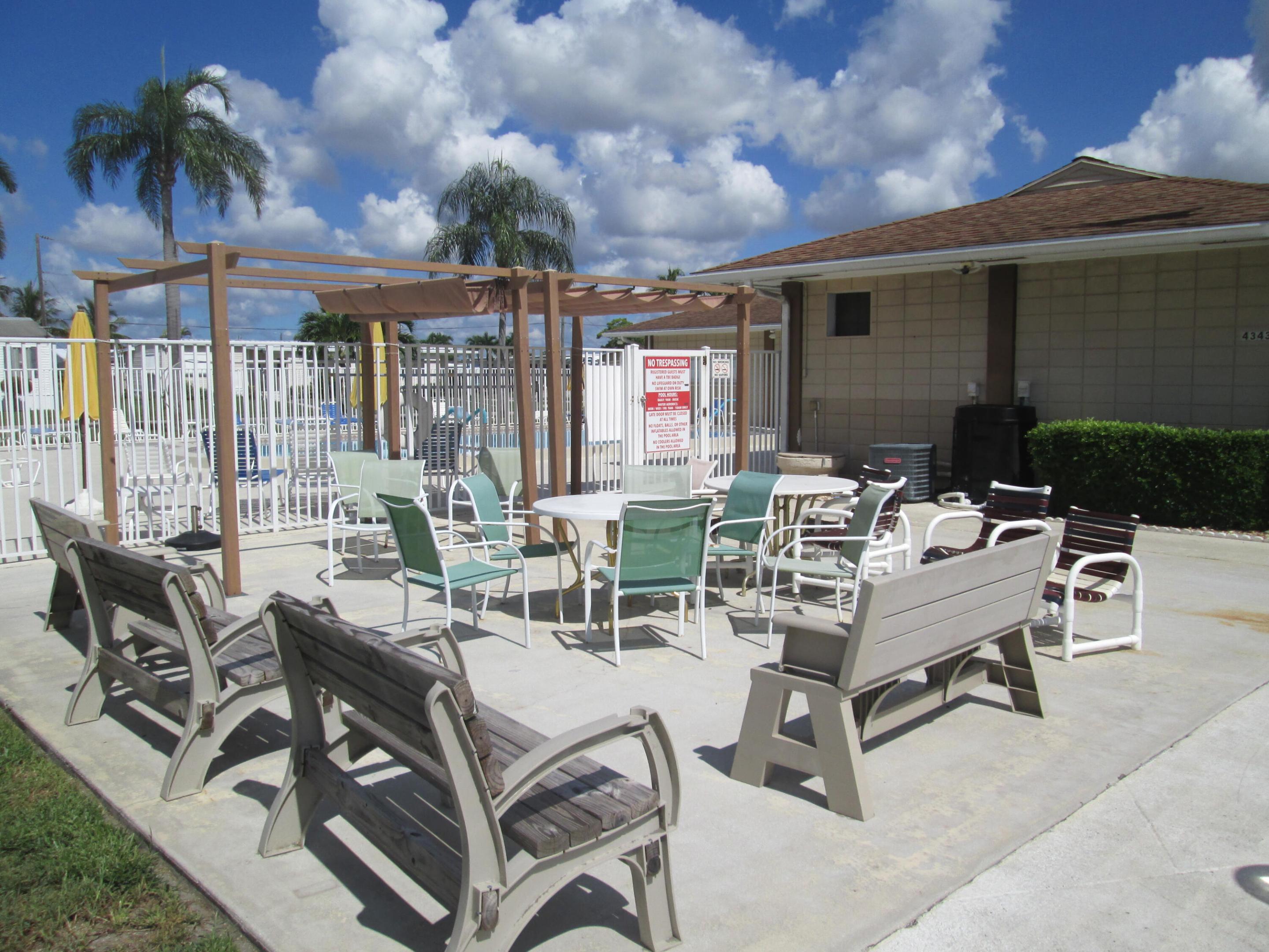 4261 Meadow View Drive Property Photo 33