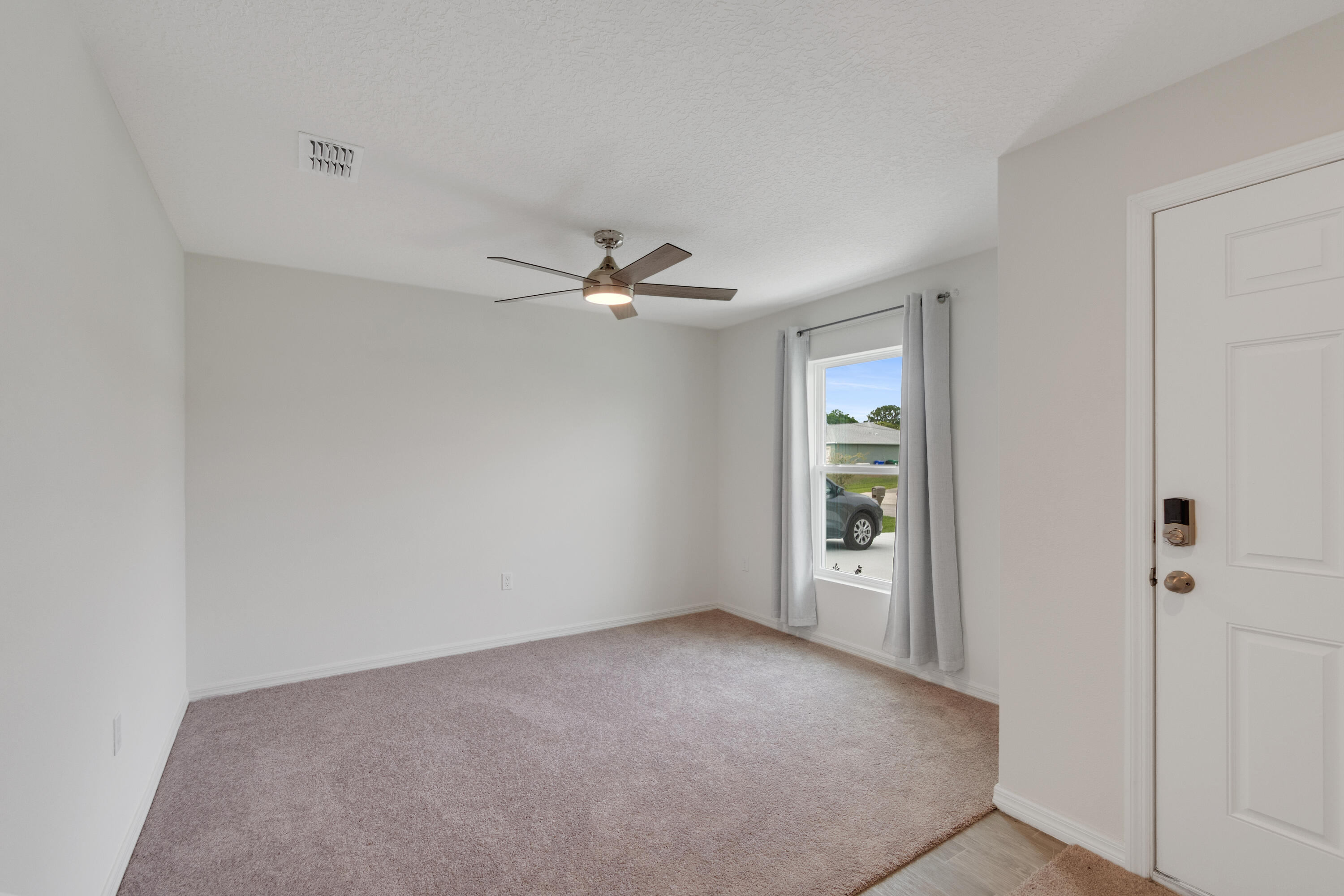 450 Kendall Avenue Property Photo 7