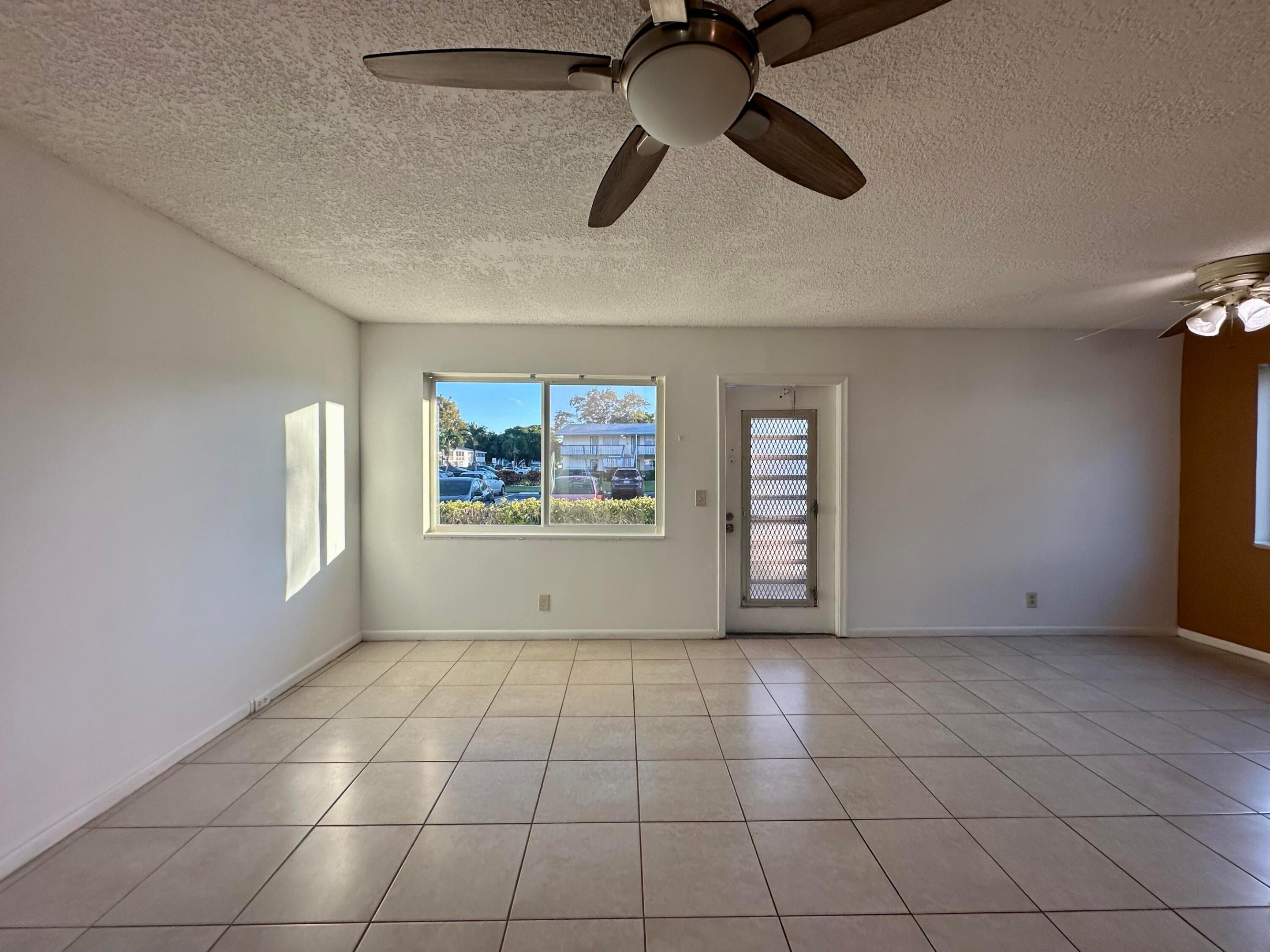 378 Durham L Circle 378 Property Photo 5