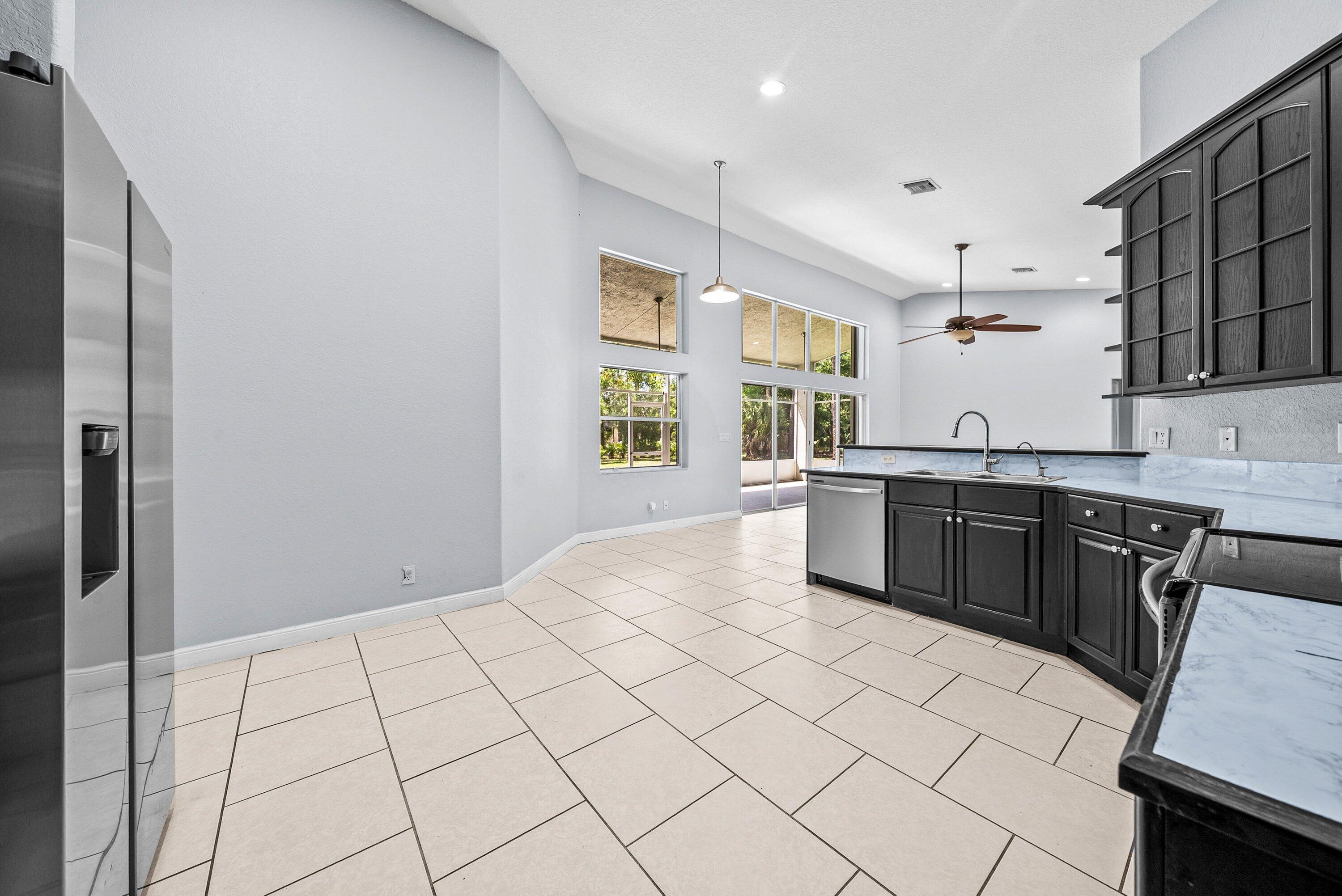 16105 Temple Boulevard Property Photo 5