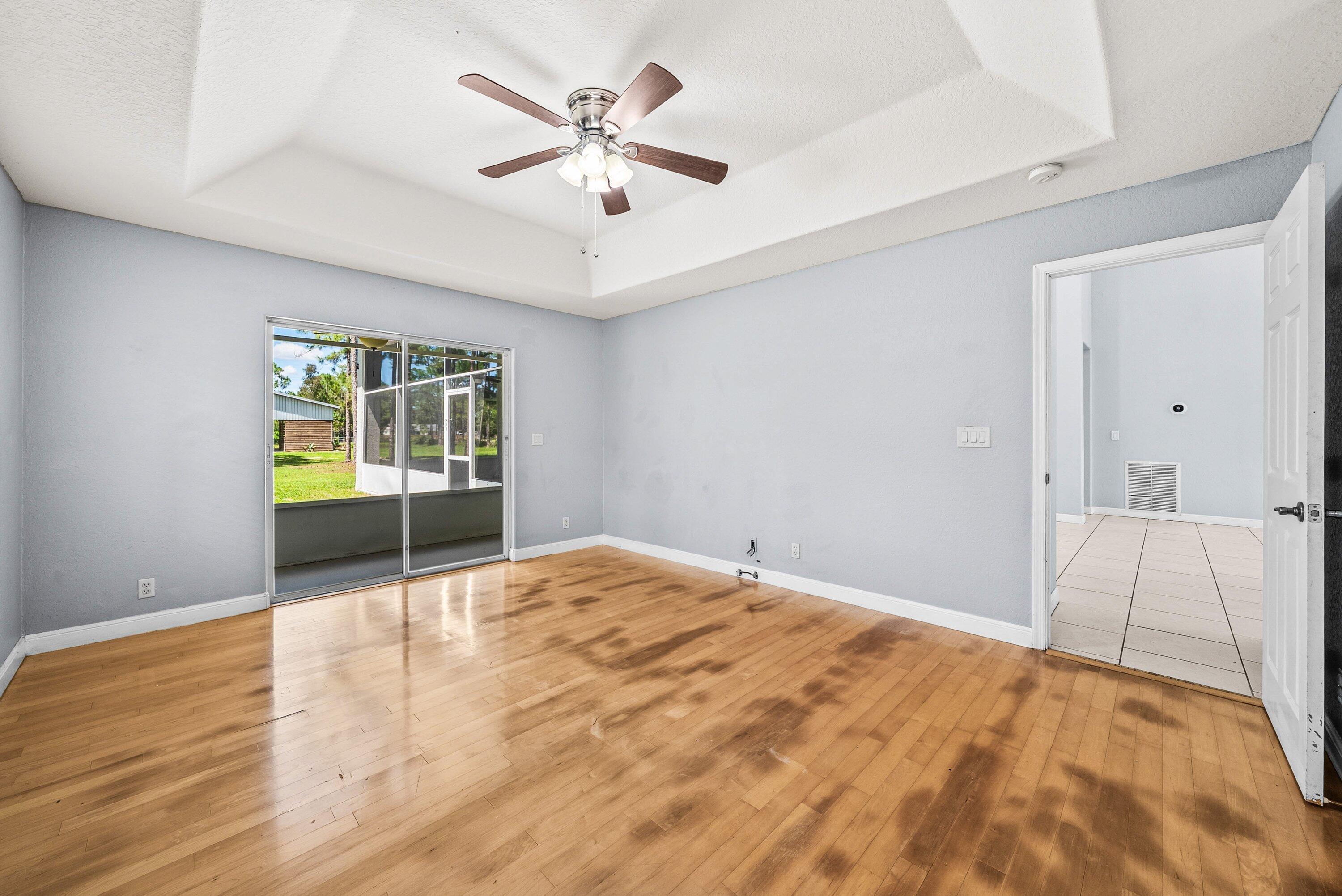 16105 Temple Boulevard Property Photo 6