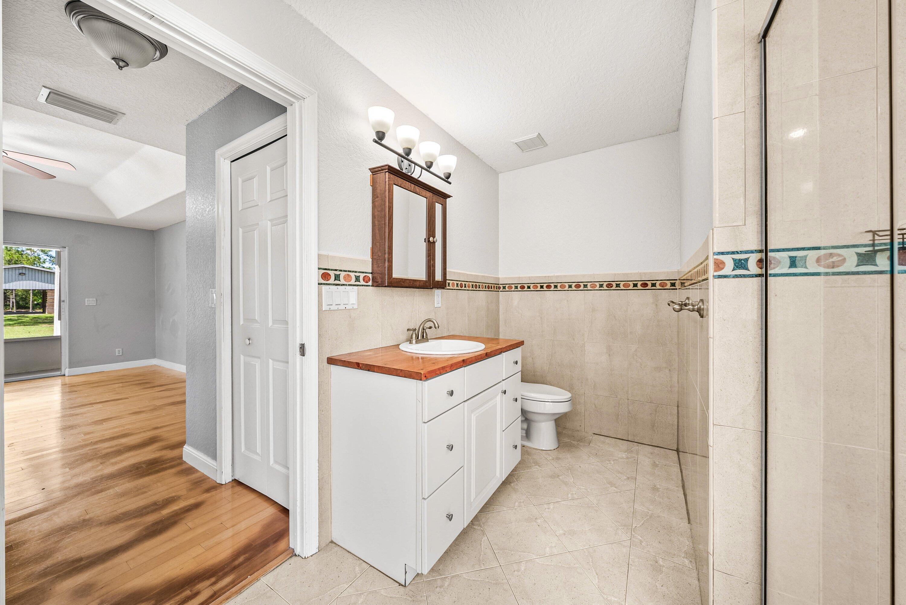 16105 Temple Boulevard Property Photo 49