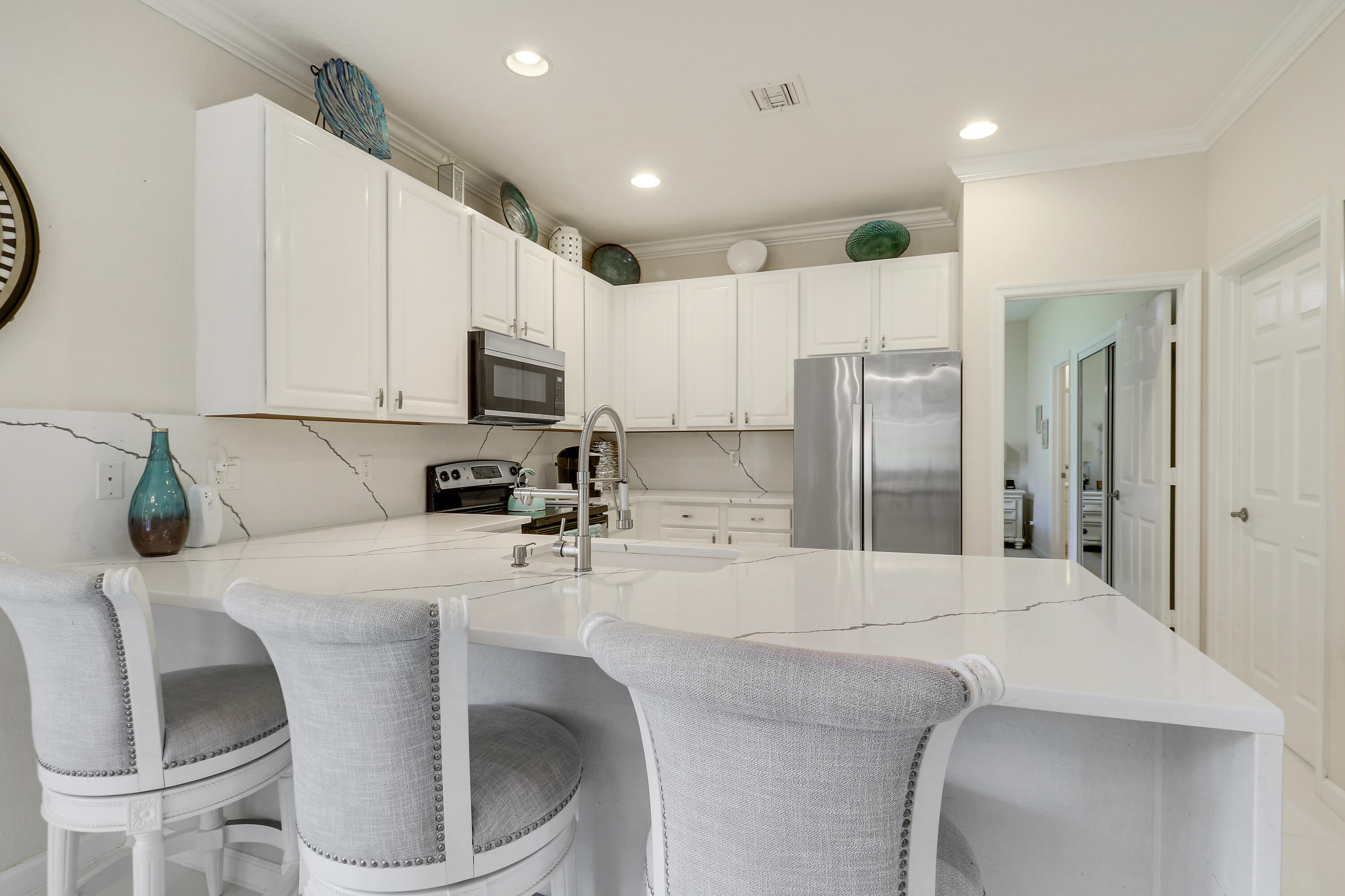 10118 Sw Canossa Way Property Photo 9