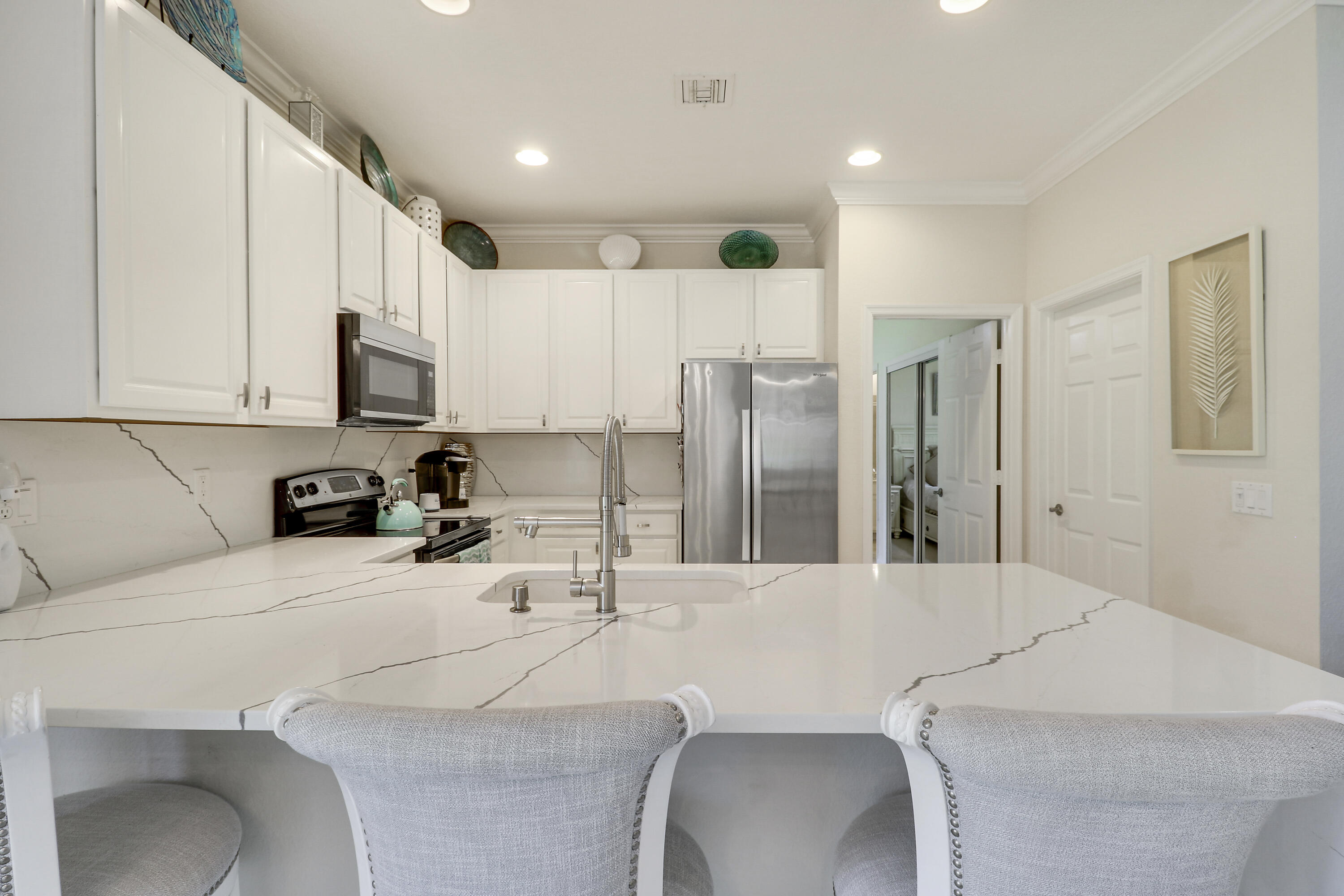 10118 Sw Canossa Way Property Photo 11