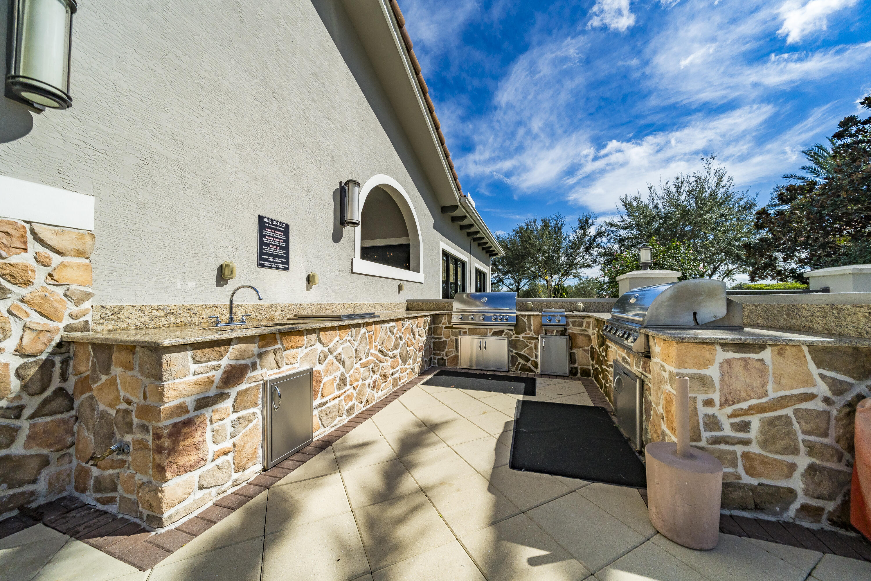 10118 Sw Canossa Way Property Photo 45