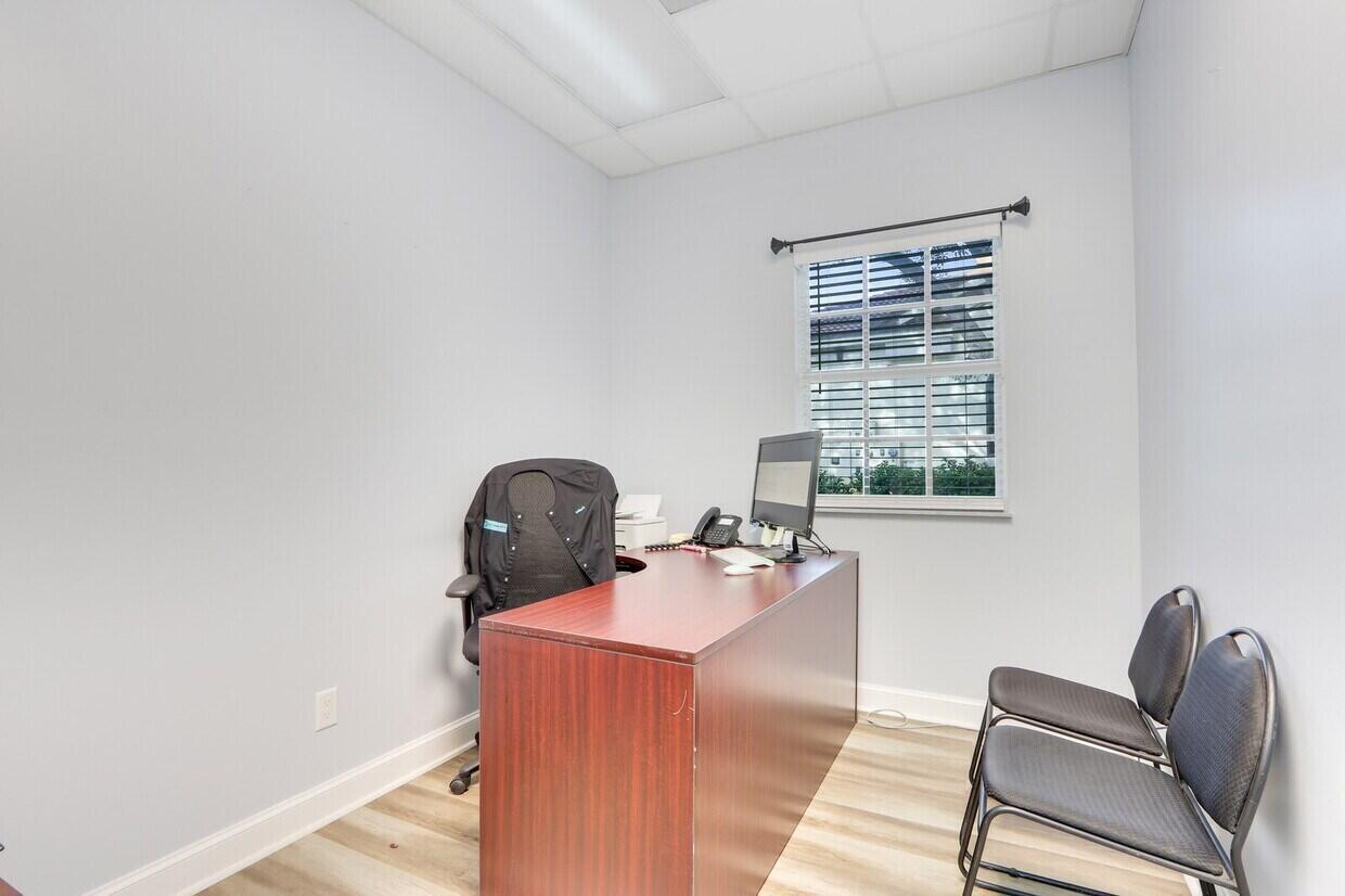 1405 Se Goldtree Drive Property Photo 36