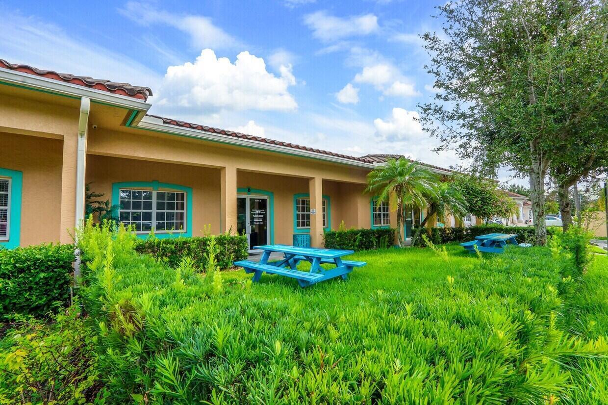 1405 Se Goldtree Drive Property Photo 49
