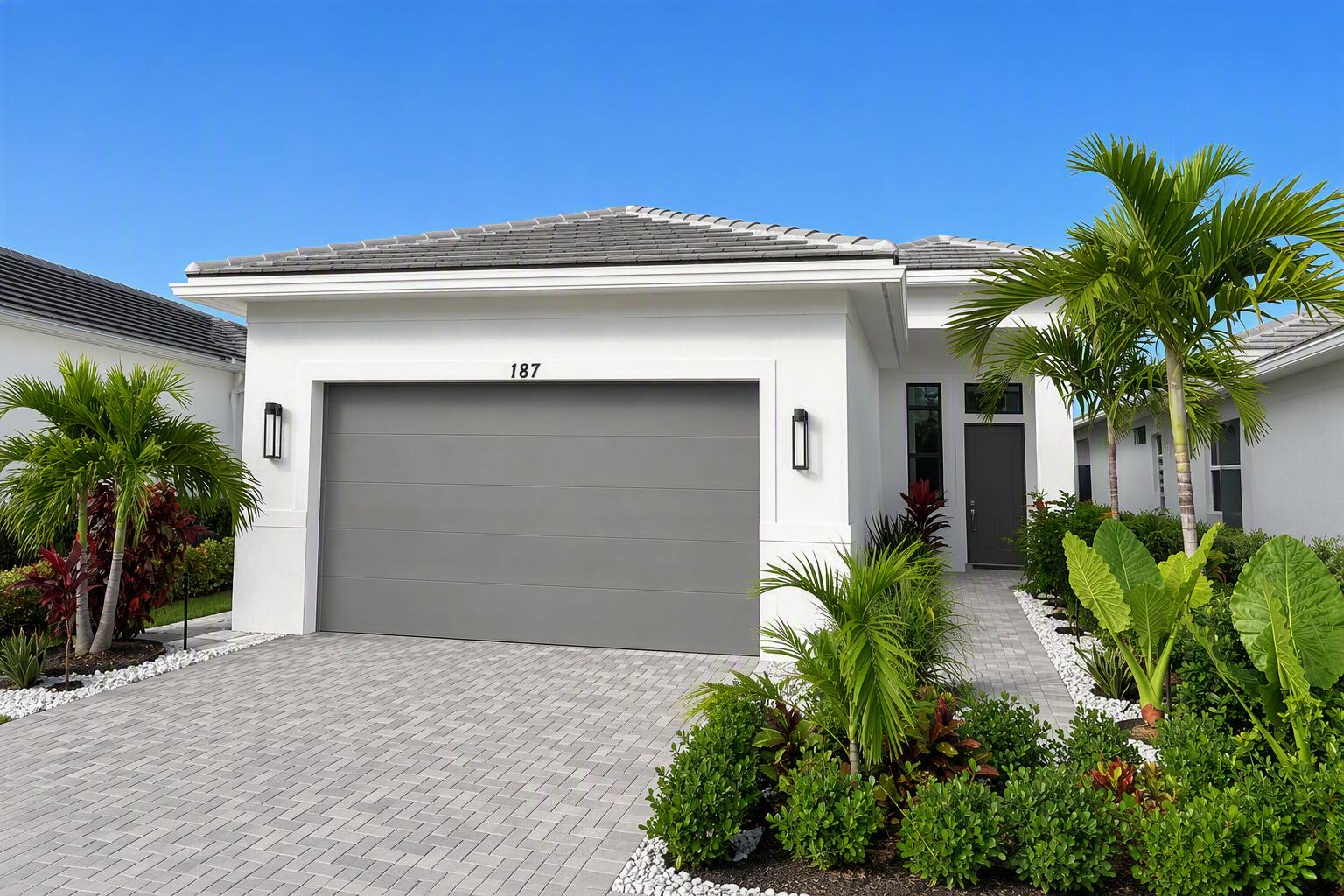 187 SE Via Sangro Property Photo 1