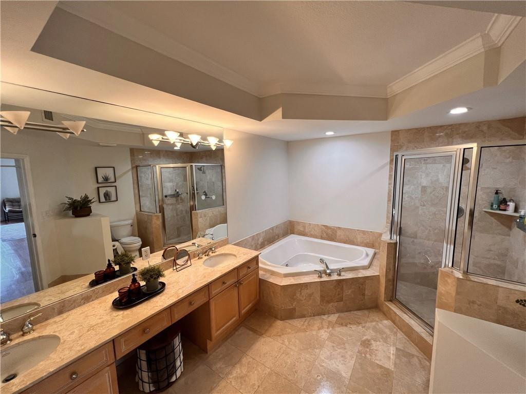 100 S Birch Road 1403f Property Photo 25