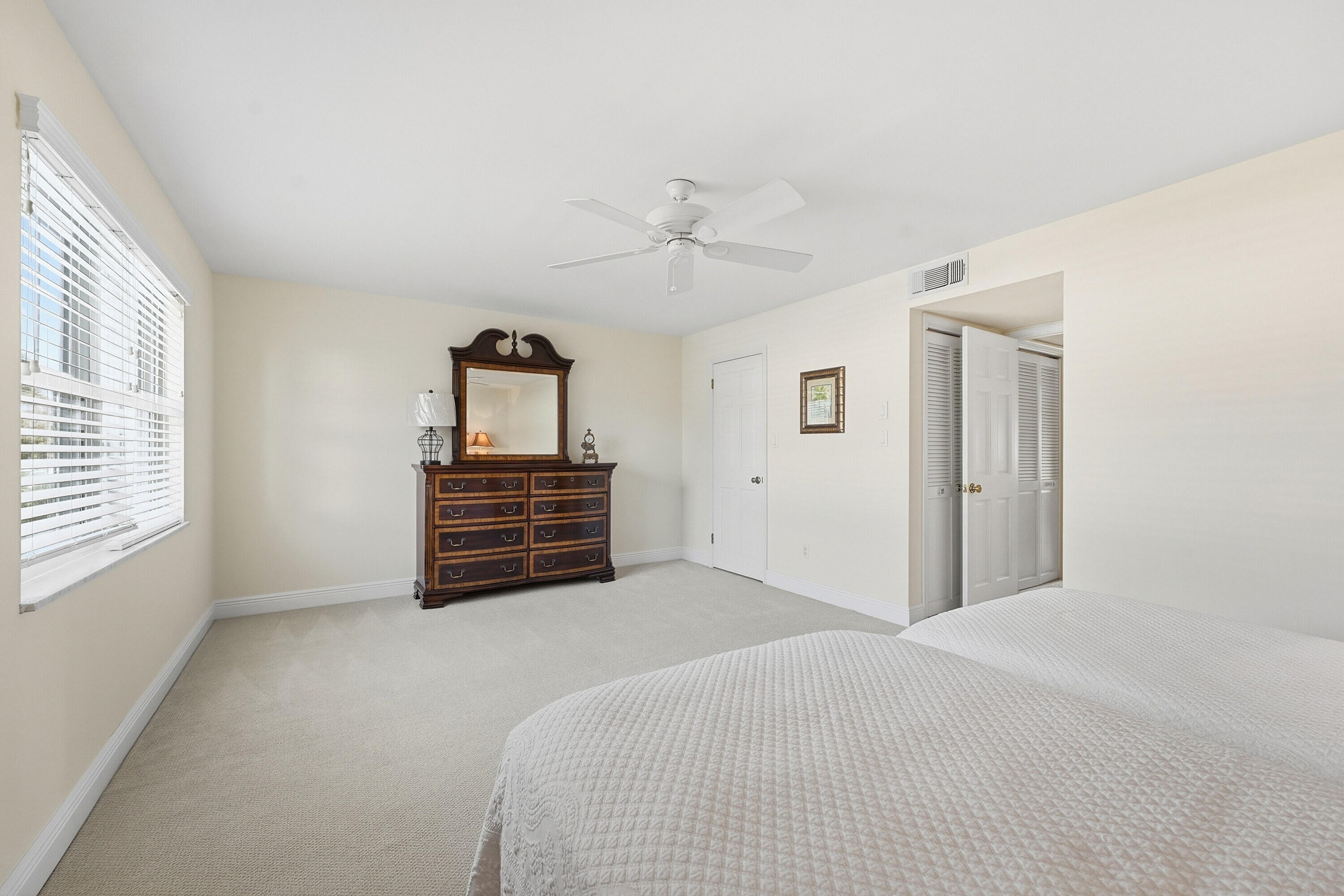 2701 Ocean Drive 1a Property Photo 28